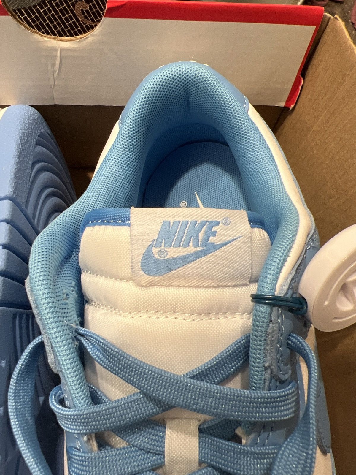 Nike Nike Dunk Low UNC Size US 10.5 / EU 43-44 - 16 Thumbnail