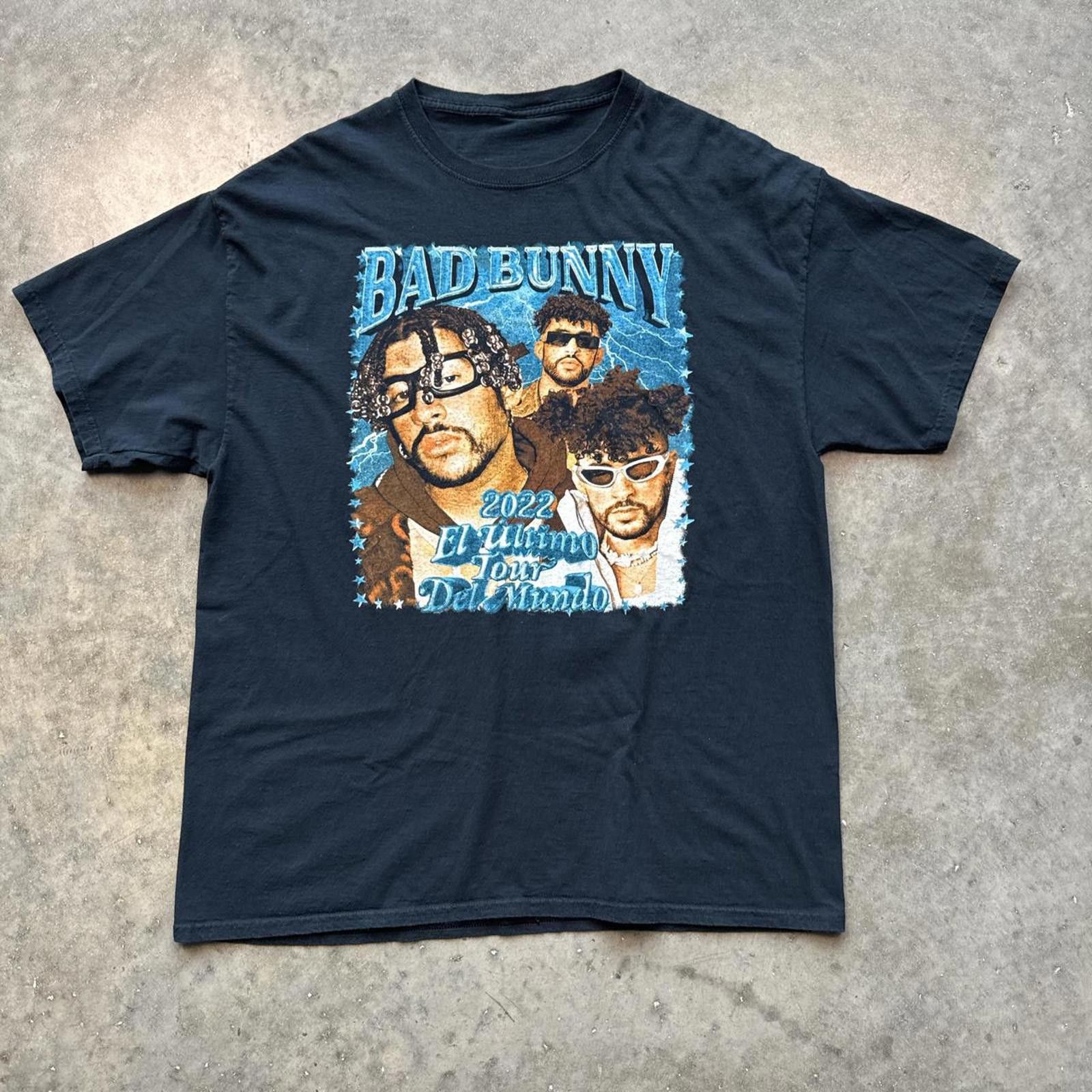 Other Bad Bunny 2022 "El Ultimo Tour Del Mundo" Tour T-Shirt Size US L / EU 52-54 / 3 - 1 Thumbnail
