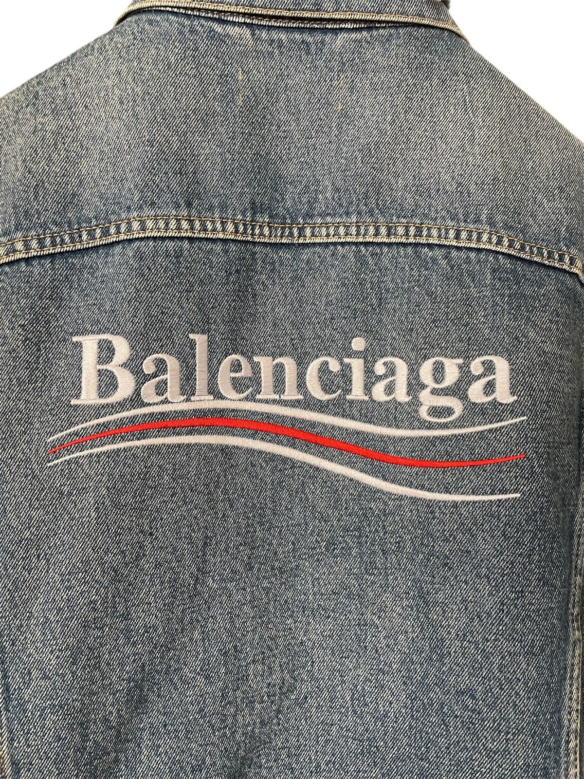 Balenciaga Balenciaga Logo Campaign Distressed Denim Jacket Size US M / EU 48-50 / 2 - 3 Thumbnail