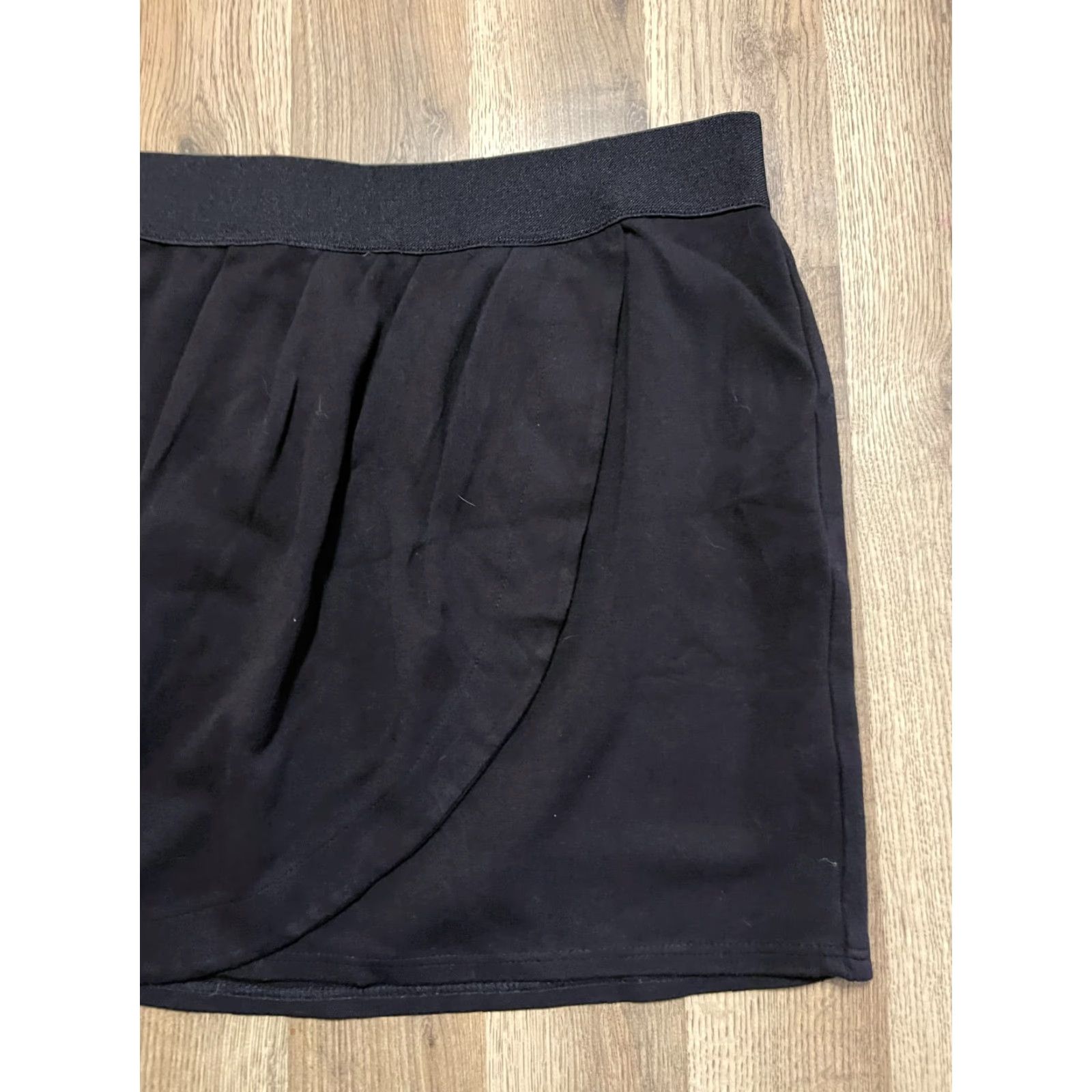 Alfani Alfani Skirt Women's Plus 1X Black Mini Back Zip Up Casual 1X Skirt Womens Black Mini 90s? Size 40" / US 18 - 4 Thumbnail