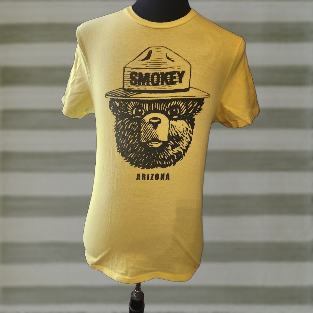 Vintage VINTAGE? Smokey The Bear Arizona Yellow Short Sleeve T Shirt Size Medium Size US M / EU 48-50 / 2 - 1 Preview