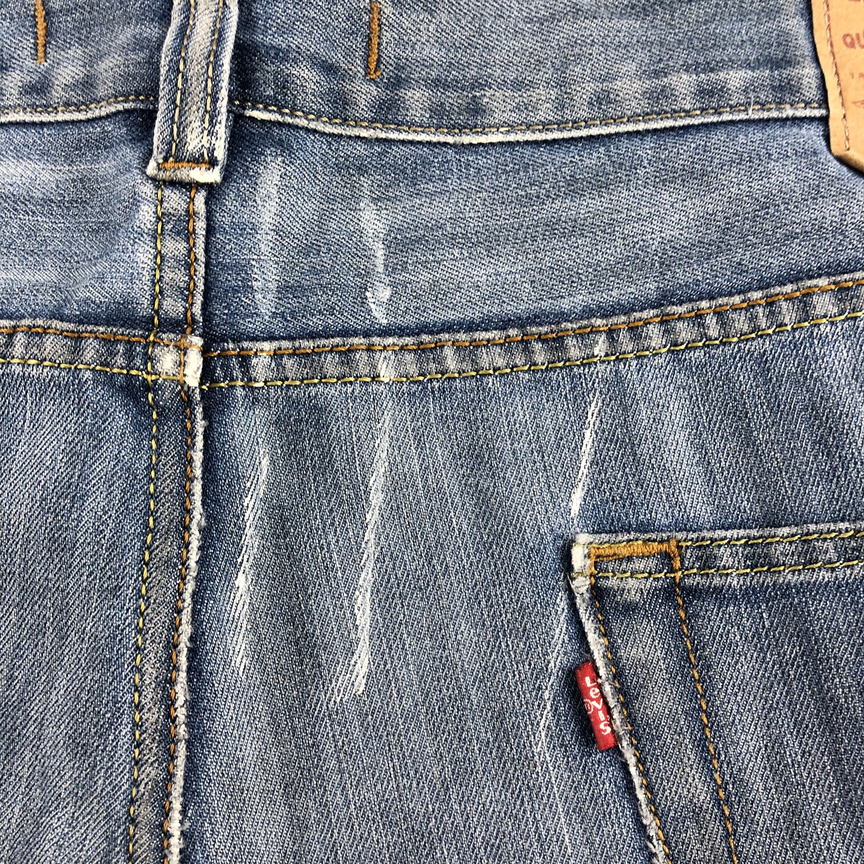 Levi's Vintage Blue Wash Levis 501 Jeans-J1645 Size US 44 / EU 60 - 8 Thumbnail