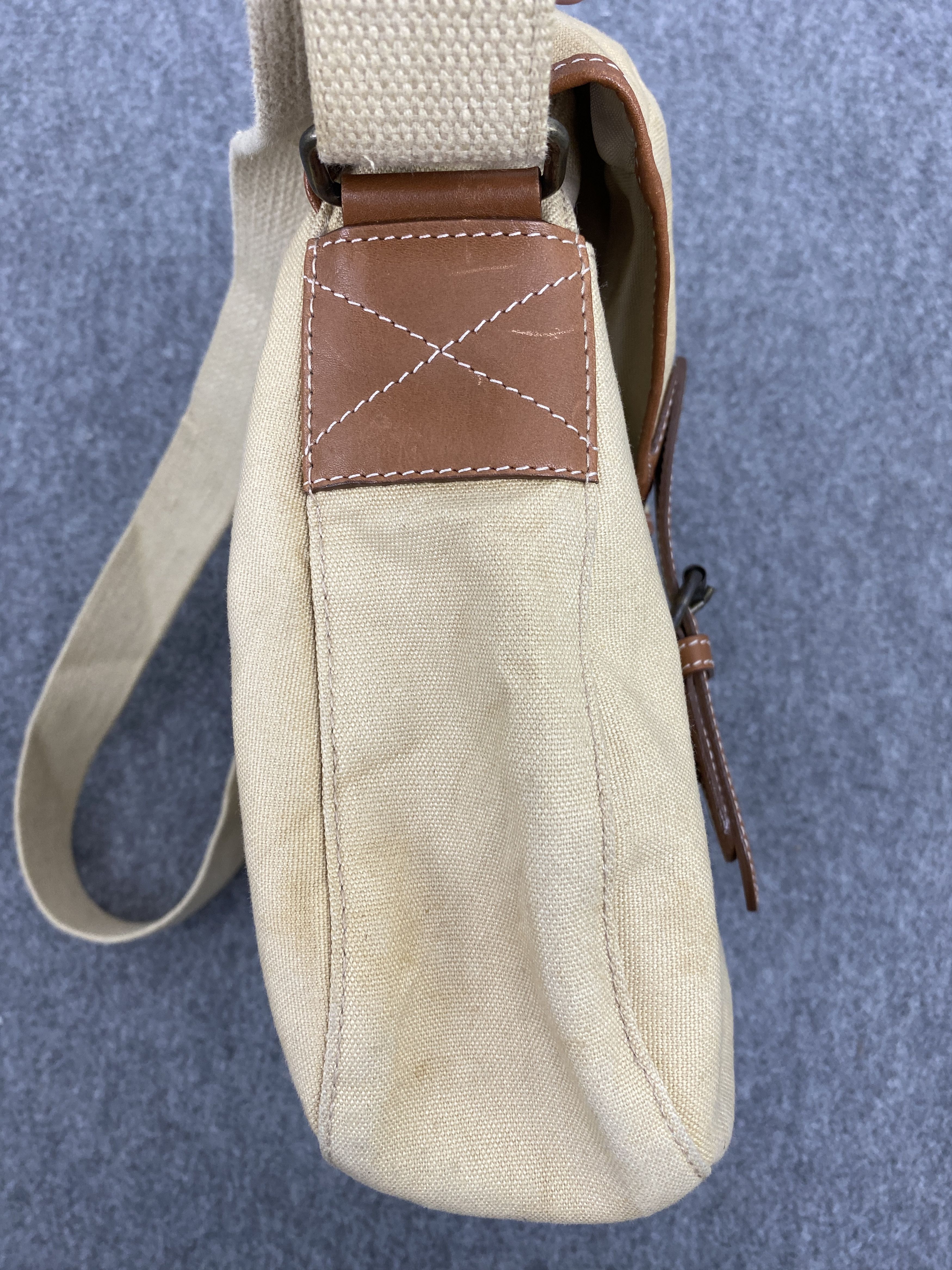Giordano Vintage Giordano Canvas Leather Sling Bag BG0116 Size ONE SIZE - 17 Thumbnail