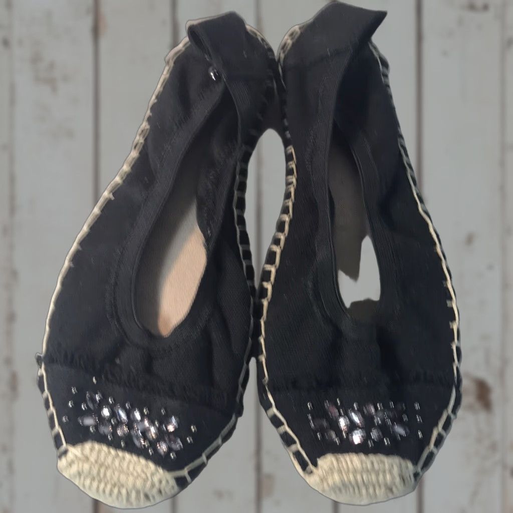 Vintage VINTAGE Simply Vera Vera Wang Flat Slip-On Shoes Women's Size 8M Black Canvas Rhinestone Casual Size US 8 / IT 38 - 1 Thumbnail