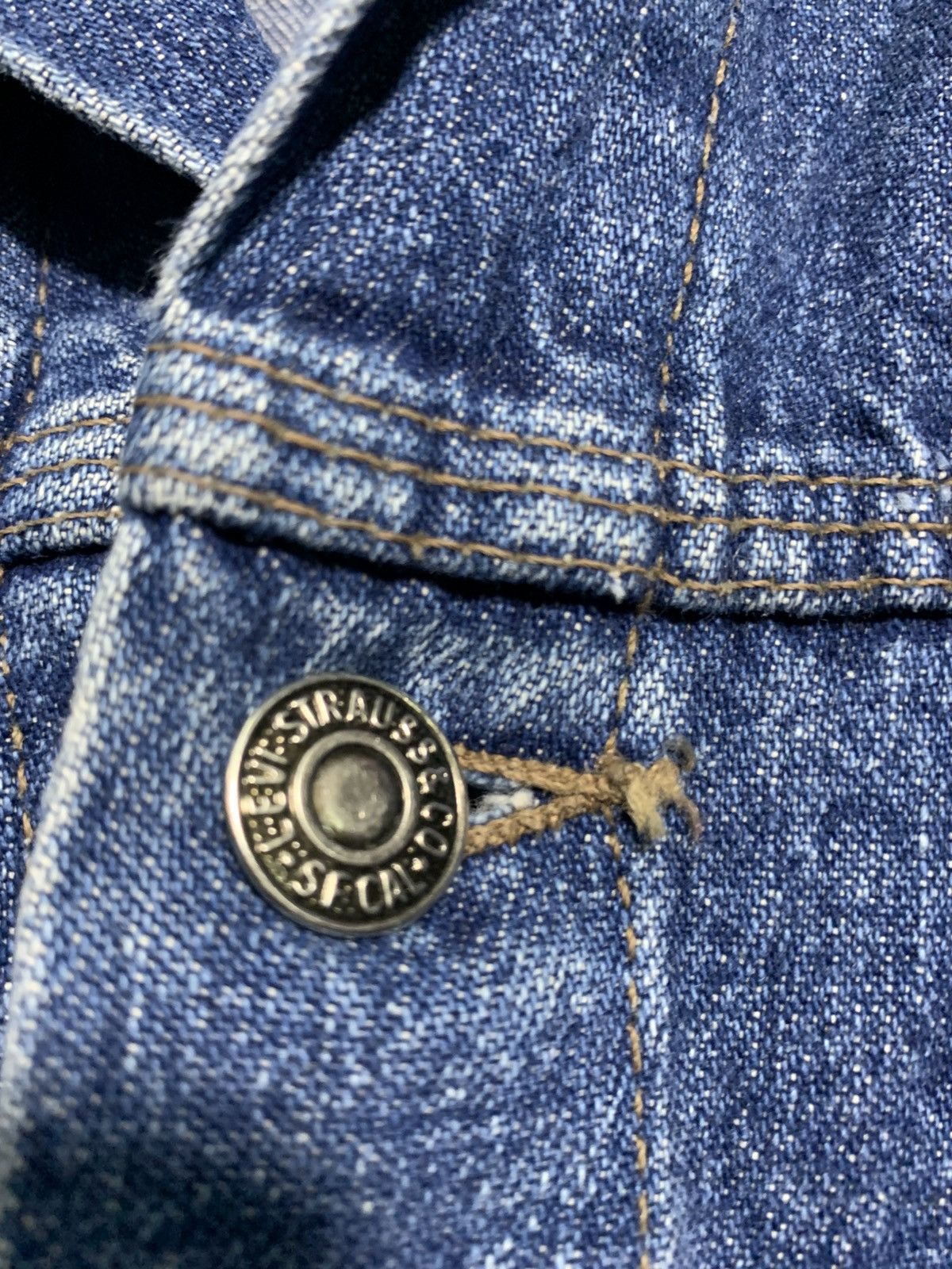 Levi's 🔥VTG LEVIS DENIM CHORE JACKETS USA 🇺🇸 Size US L / EU 52-54 / 3 - 7 Thumbnail