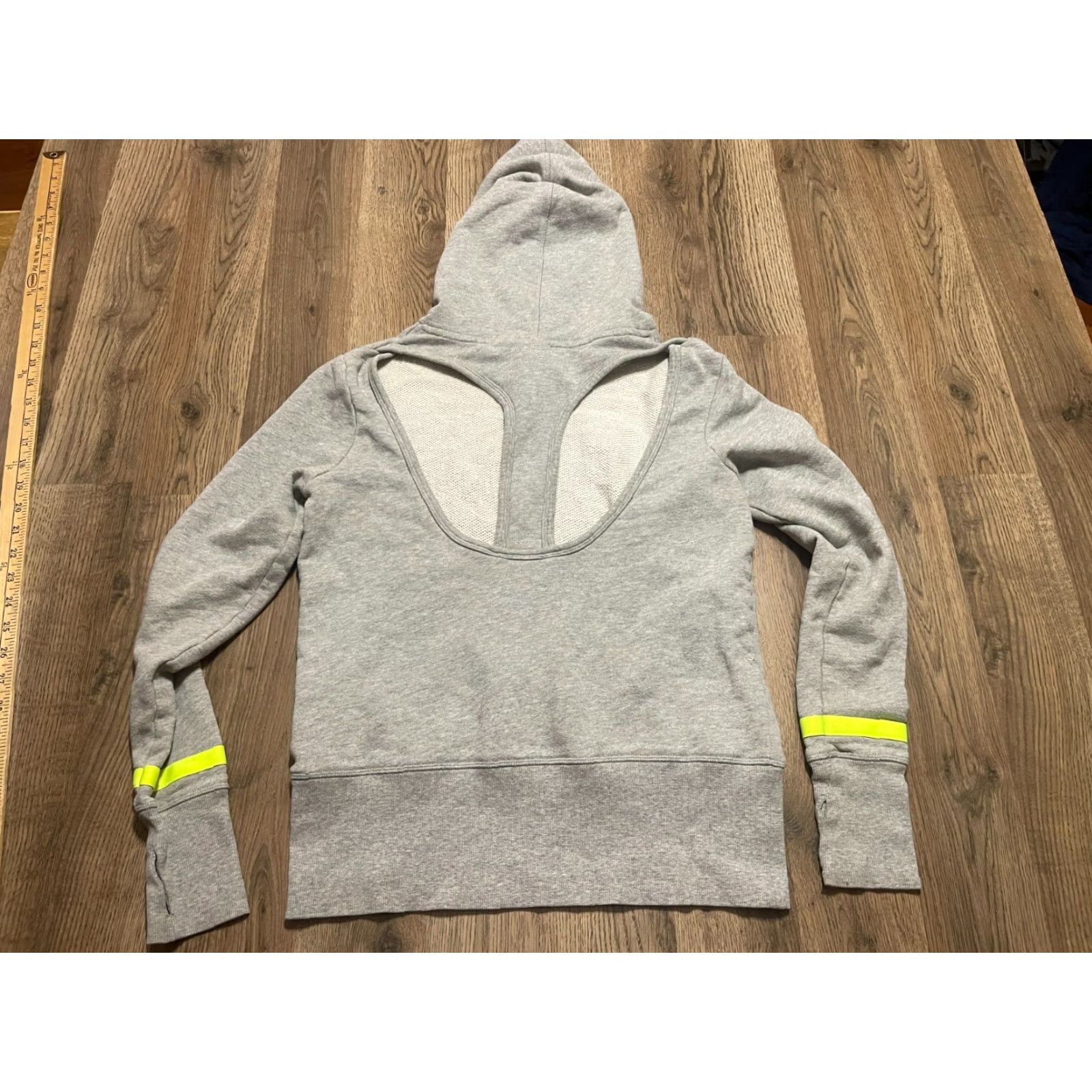 Victoria's Secret Victoria's Secret Hoodie, Women's Size Small, Gray, Open Back, Pullover Size S / US 4 / IT 40 - 2 Thumbnail