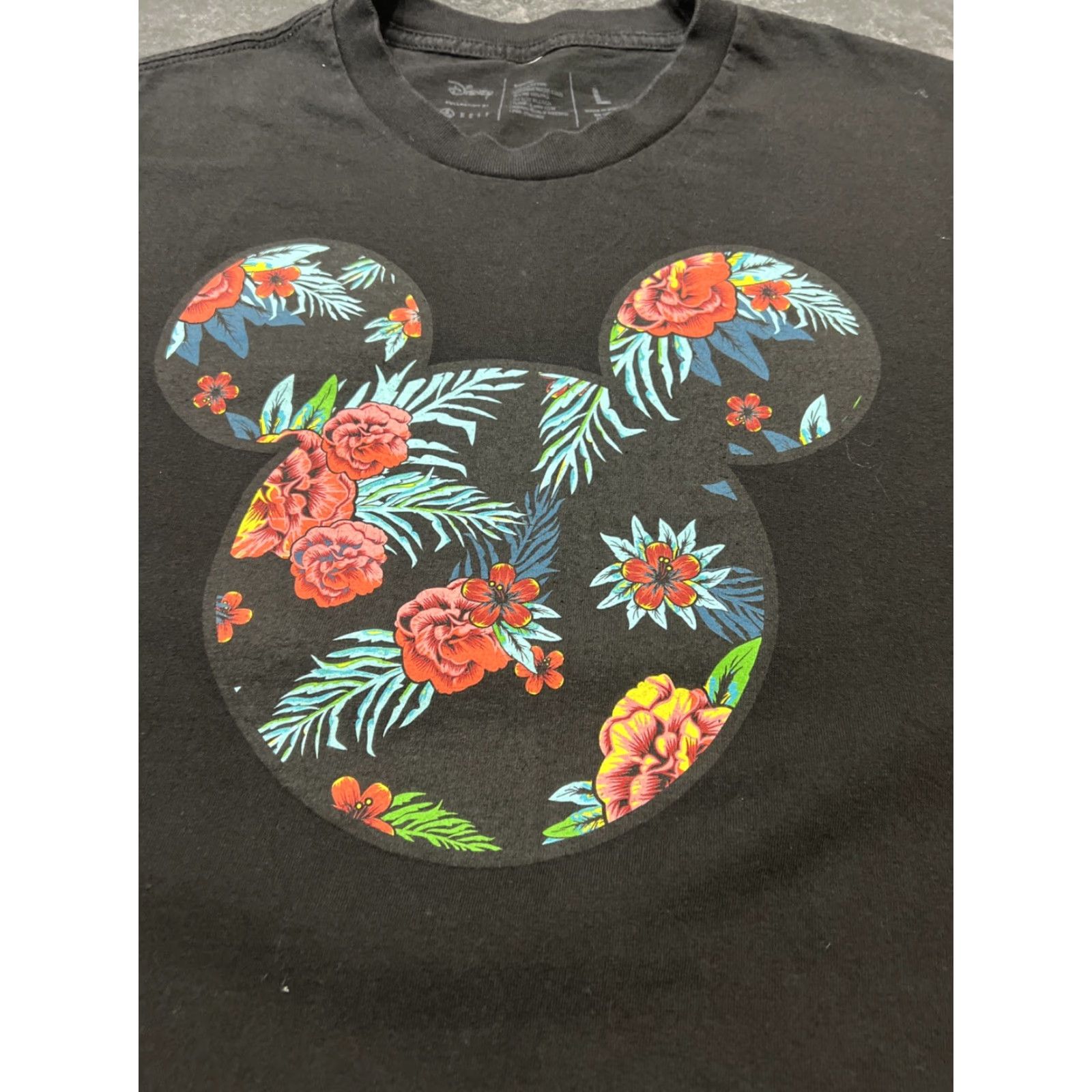 Disney Disney Neff Mickey Mouse Shirt L Black Floral Cotton T-Shirt Short Sleeve Men Size US L / EU 52-54 / 3 - 3 Thumbnail