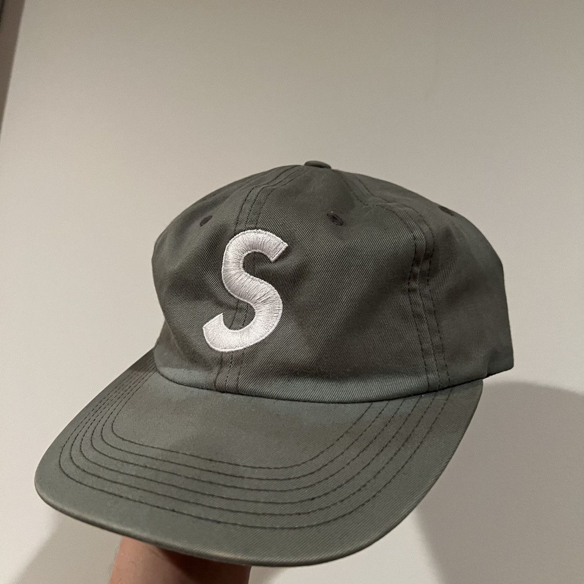 Supreme Supreme Og Olive S Logo hat Size ONE SIZE - 4 Thumbnail