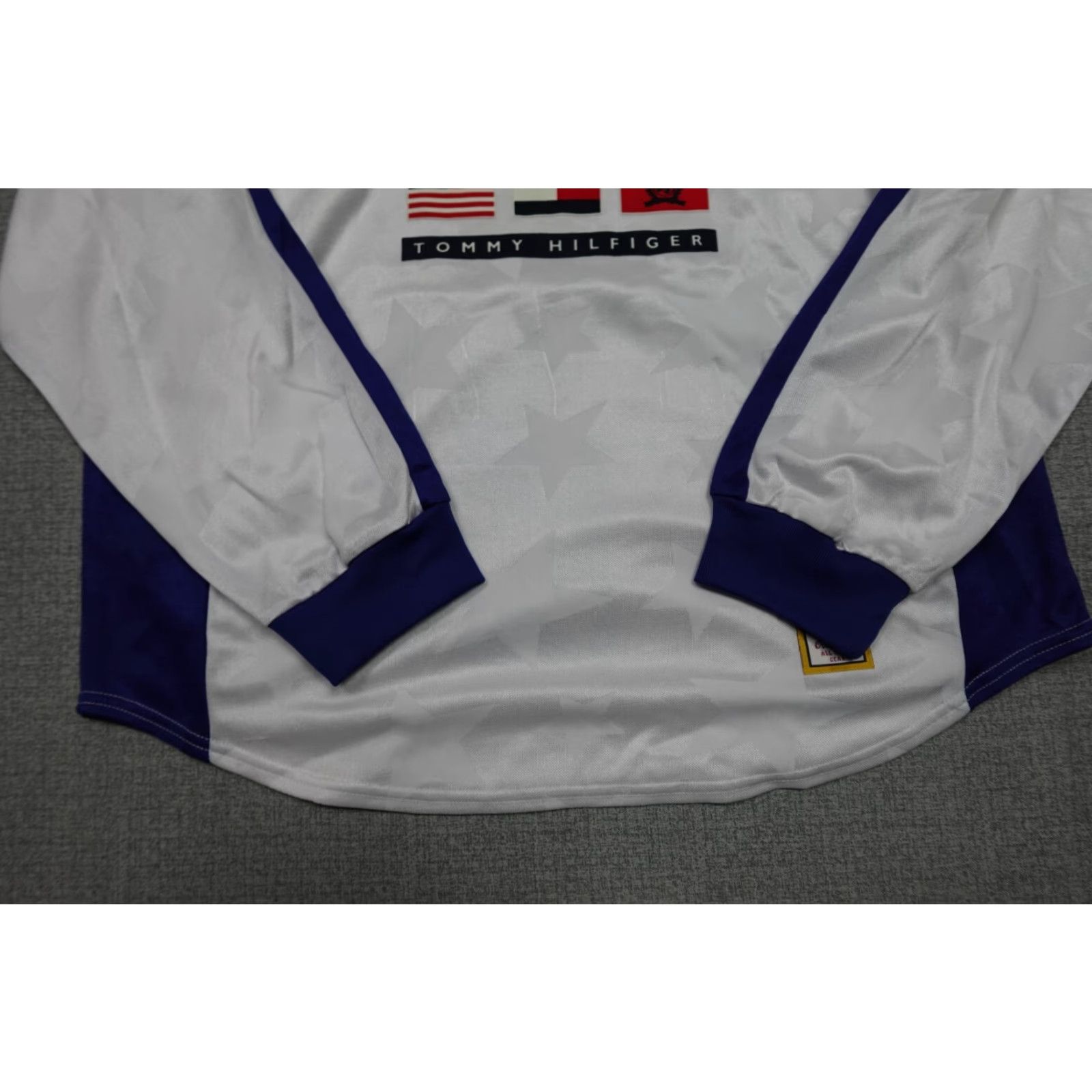 Tommy Hilfiger Tommy Hilfiger Jersey Pullover Mens Large White Zipper Lightweight Knit Classic Sweater Size US L / EU 52-54 / 3 - 3 Thumbnail