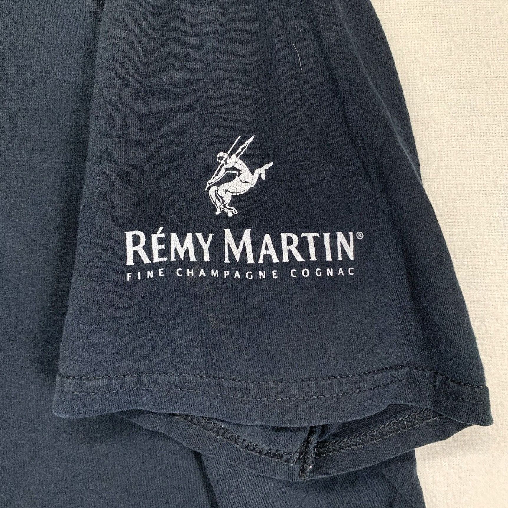 Gildan VINTAGE Gildan Remy Martin Fine Champagne Cognac T-Shirt Unisex Adult XL Black Graphic Print Classic Car Band Logo Size US XL / EU 56 / 4 - 3 Thumbnail