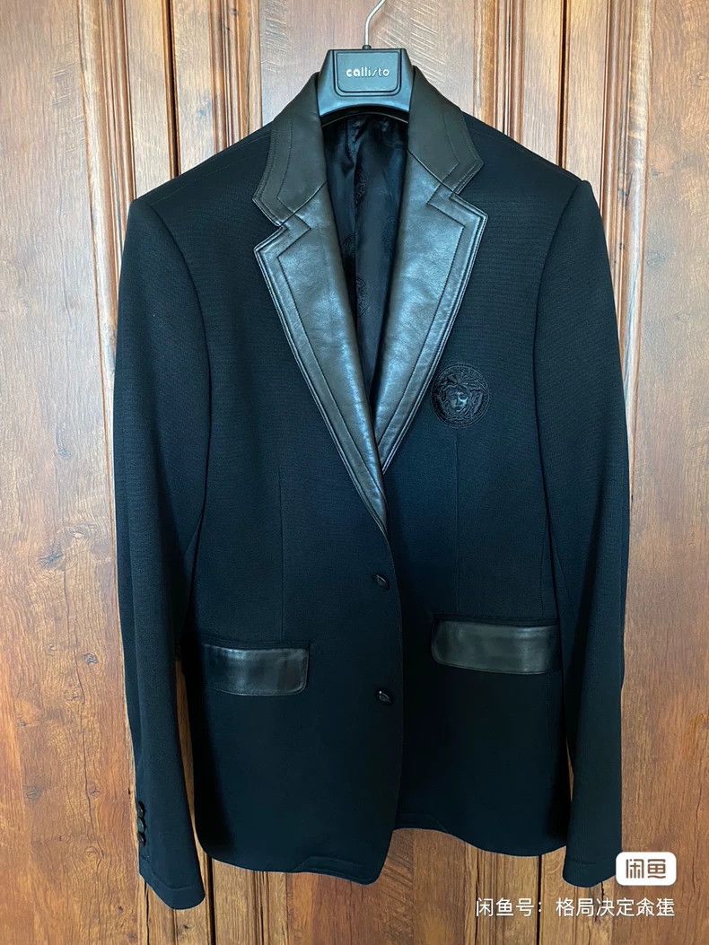 Versace Versace Top limited edition single jacket Size US S / EU 44-46 / 1 - 1 Thumbnail