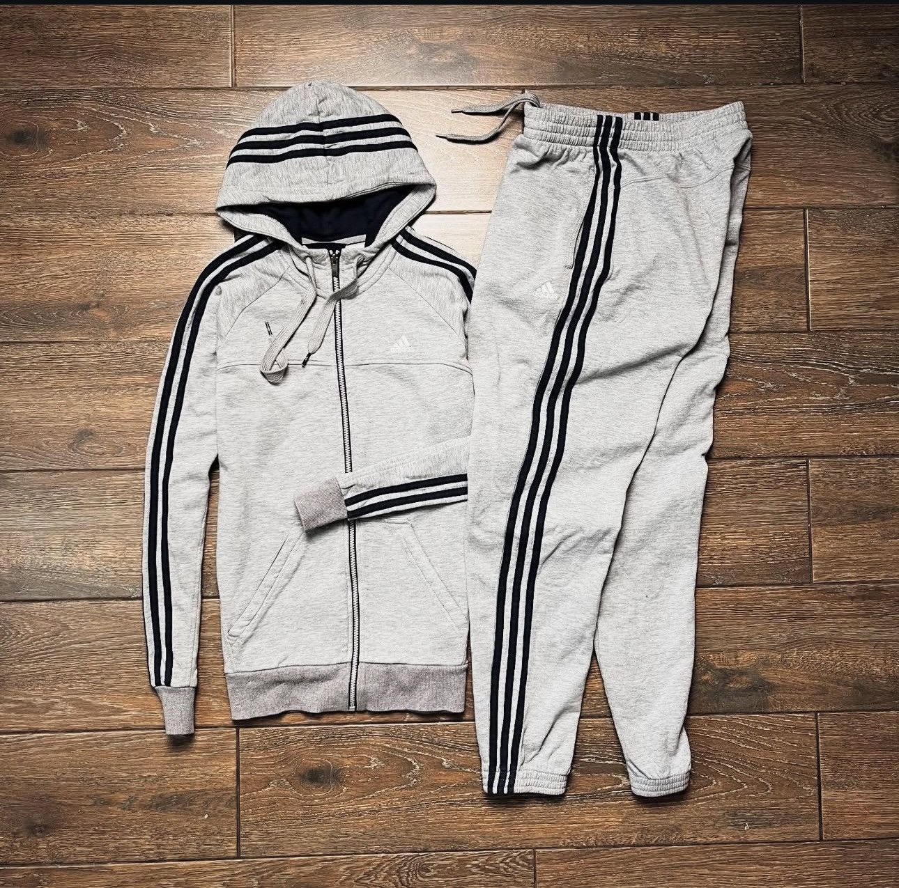 Vintage adidas performance essentials tracksuit old school