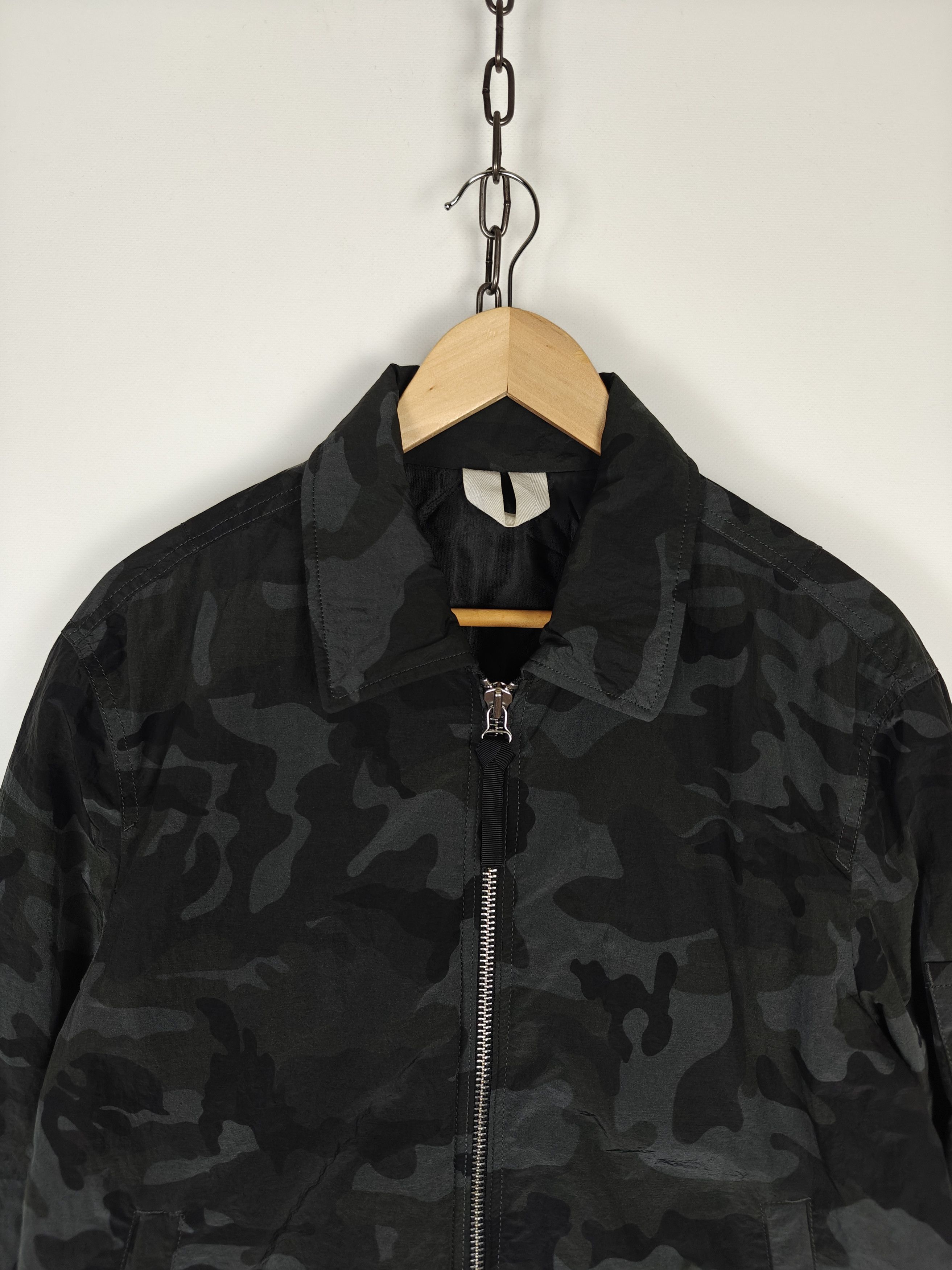 Arket ARKET Thermore Jacket Zip Nylon Camo size 50 (US L) Size US L / EU 52-54 / 3 - 2 Thumbnail