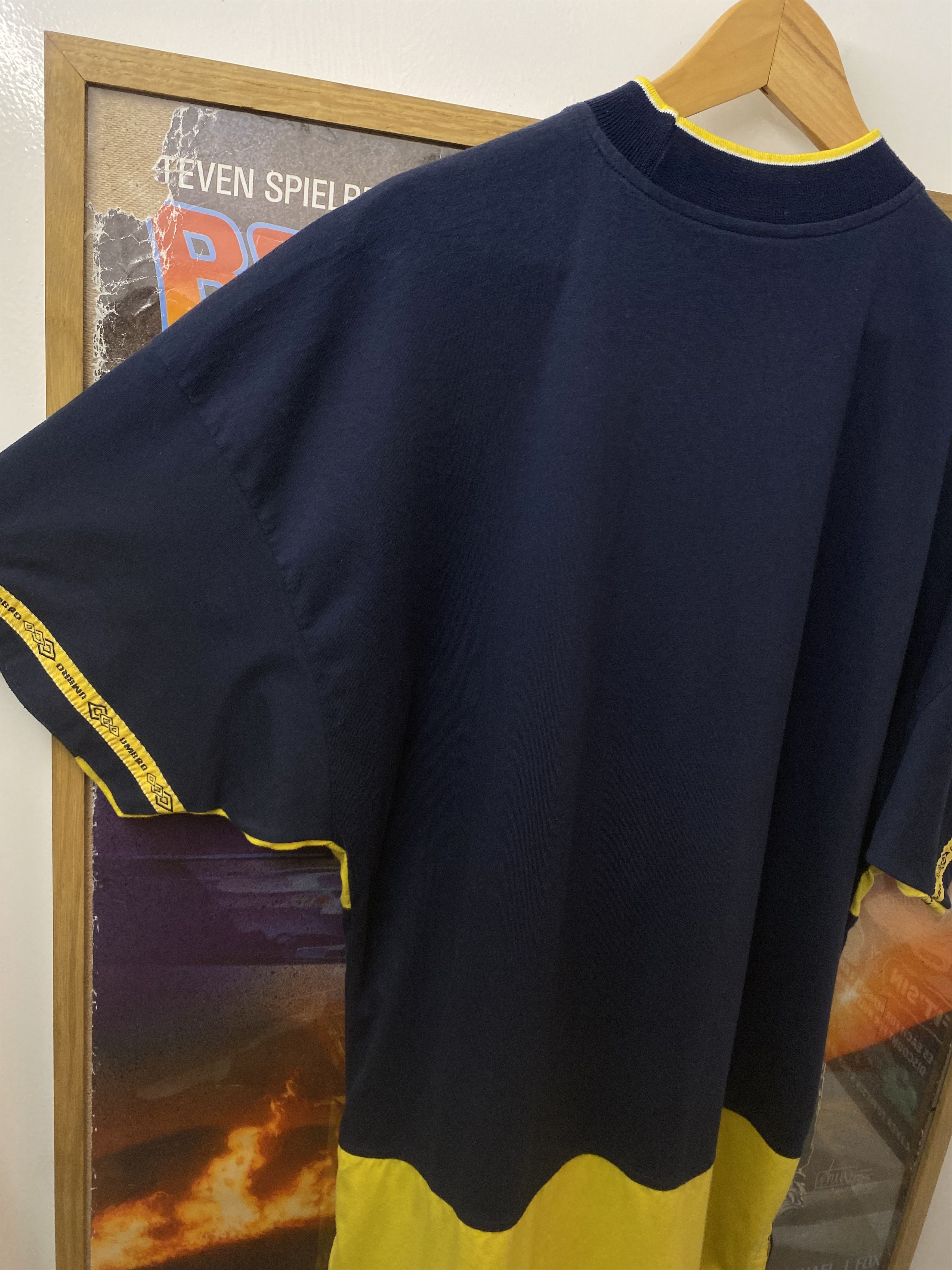 Umbro 1998/1999 Vintage Umbro Scotland Football Training Top Size US XL / EU 56 / 4 - 3 Thumbnail