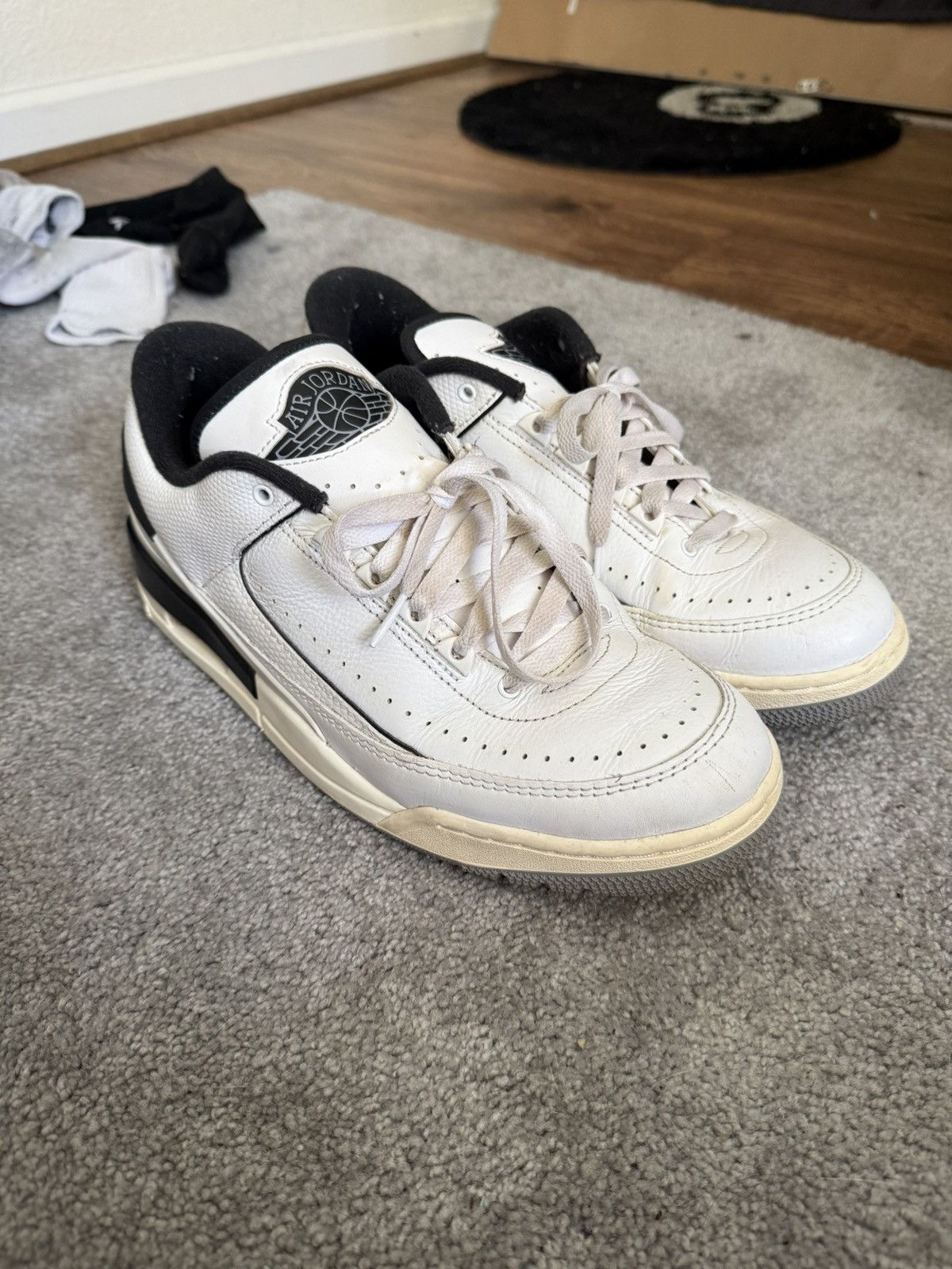Jordan Brand Jordan 2/3 WHITE/BLACK Size US 11 / EU 44 - 1 Thumbnail