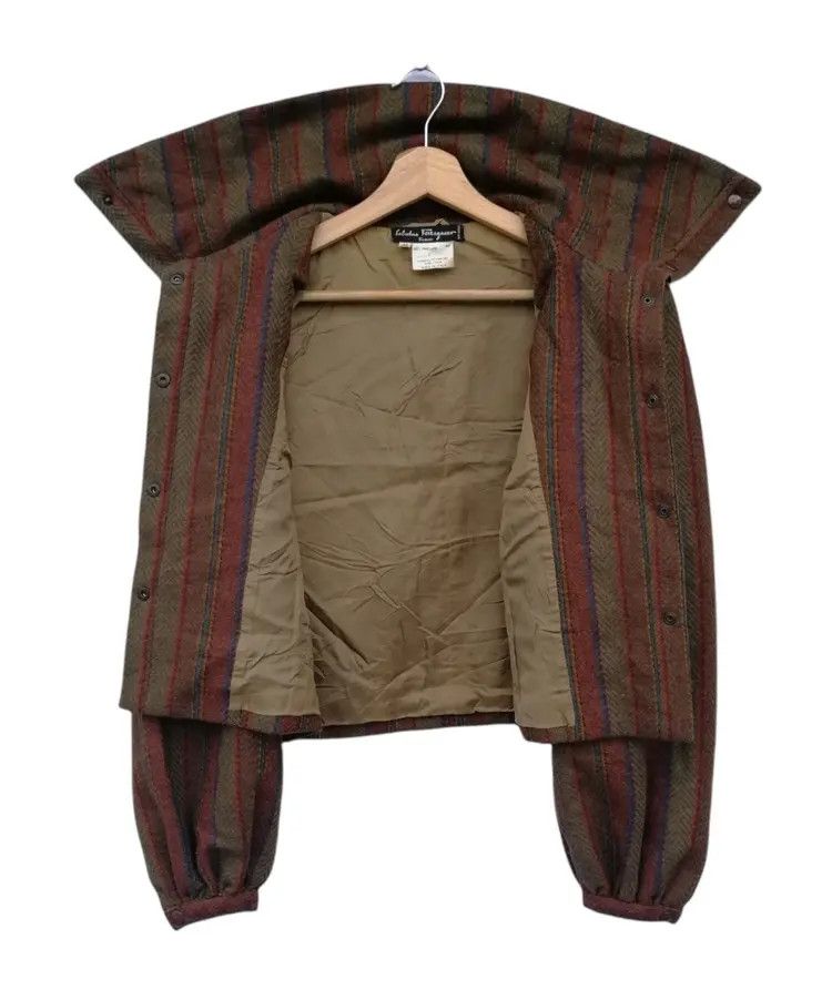 Salvatore Ferragamo Vintage Salvatore Ferragamo Wool Crop Tops Jacket Size M / US 6-8 / IT 42-44 - 13 Thumbnail