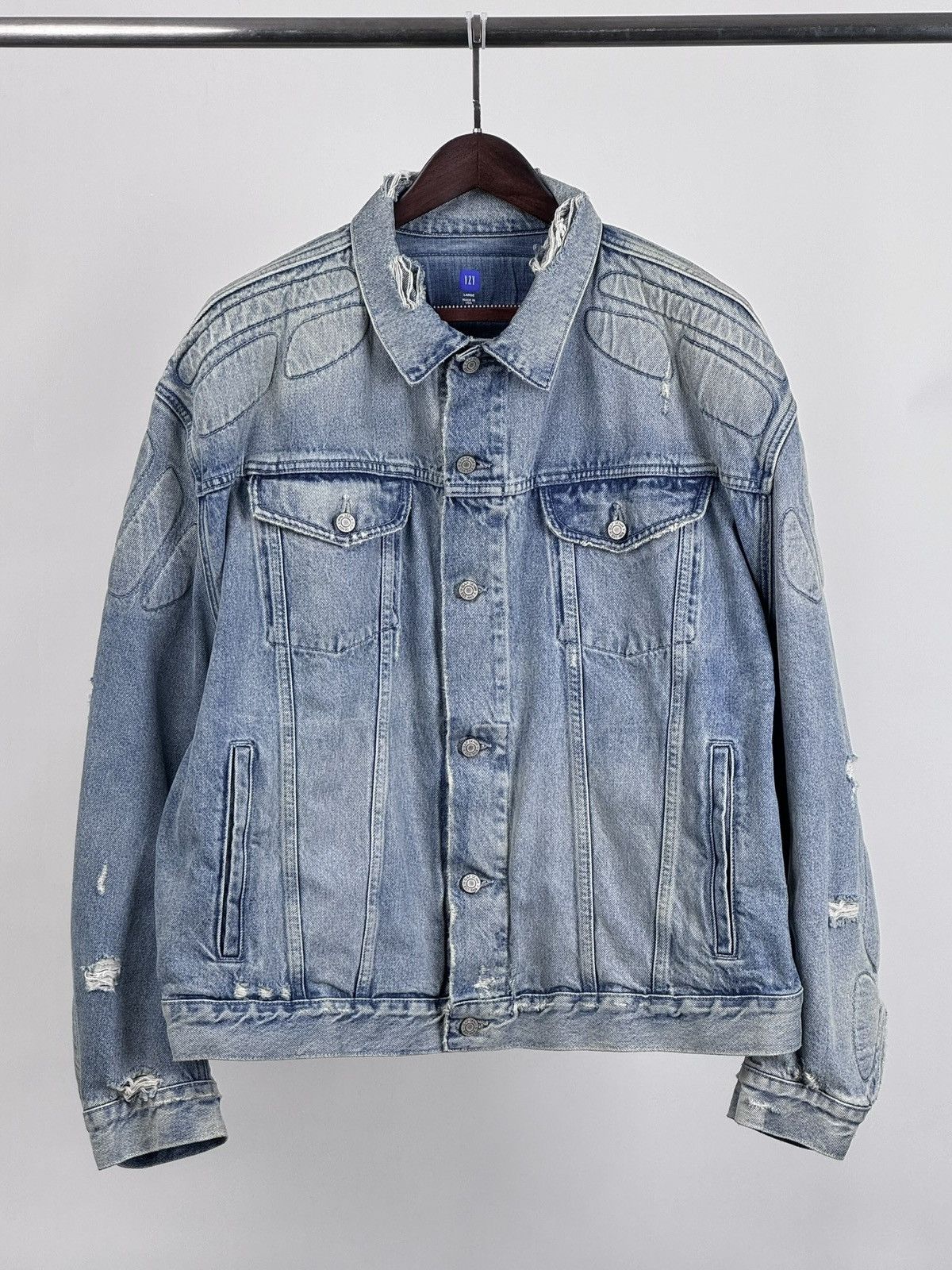 Balenciaga × Gap × Kanye West Padded Denim Jacket L Size US L / EU 52-54 / 3 - 1 Thumbnail