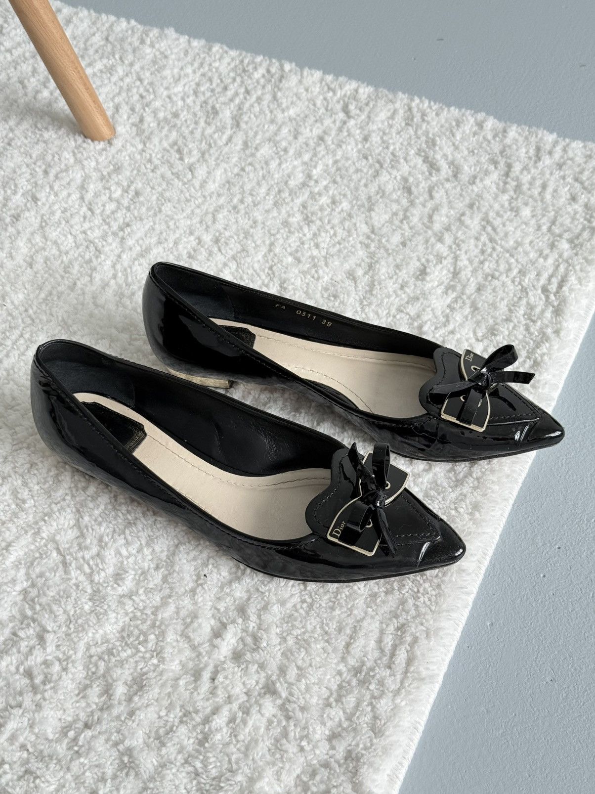Dior Dior Patent Leather Pointed Toe Bow Ballet Flats Black Size US 8 / IT 38 - 3 Thumbnail