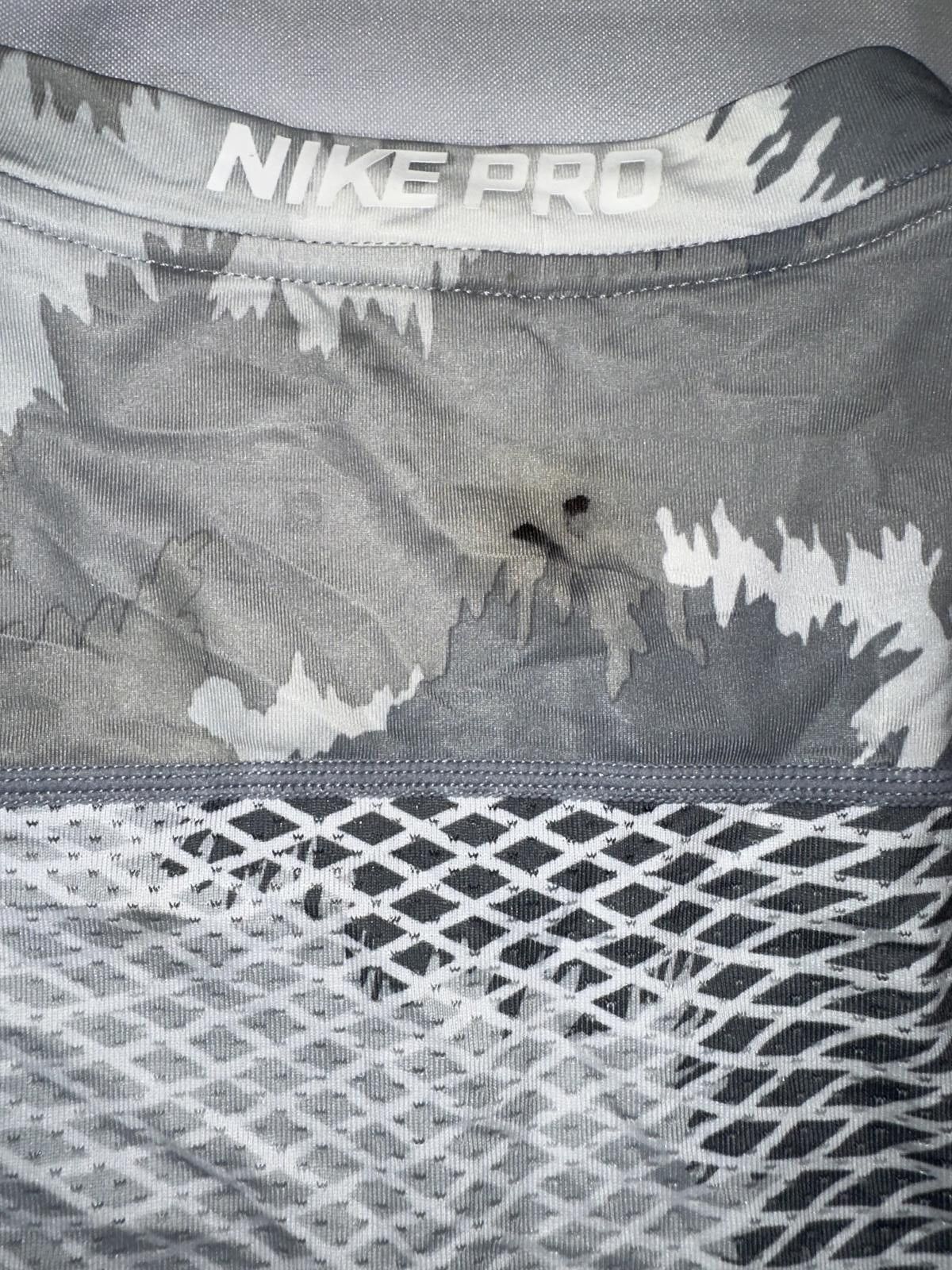 Nike Nike Men’s Hypercool Dri-Fit Grey Camo Fitted Top Size US XL / EU 56 / 4 - 6 Thumbnail
