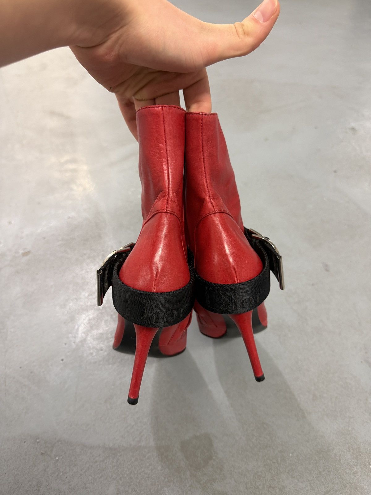 Dior Dior by John Galliano Red Leather Strap Ankle Boots Size US 9.5 / IT 39.5 - 4 Thumbnail
