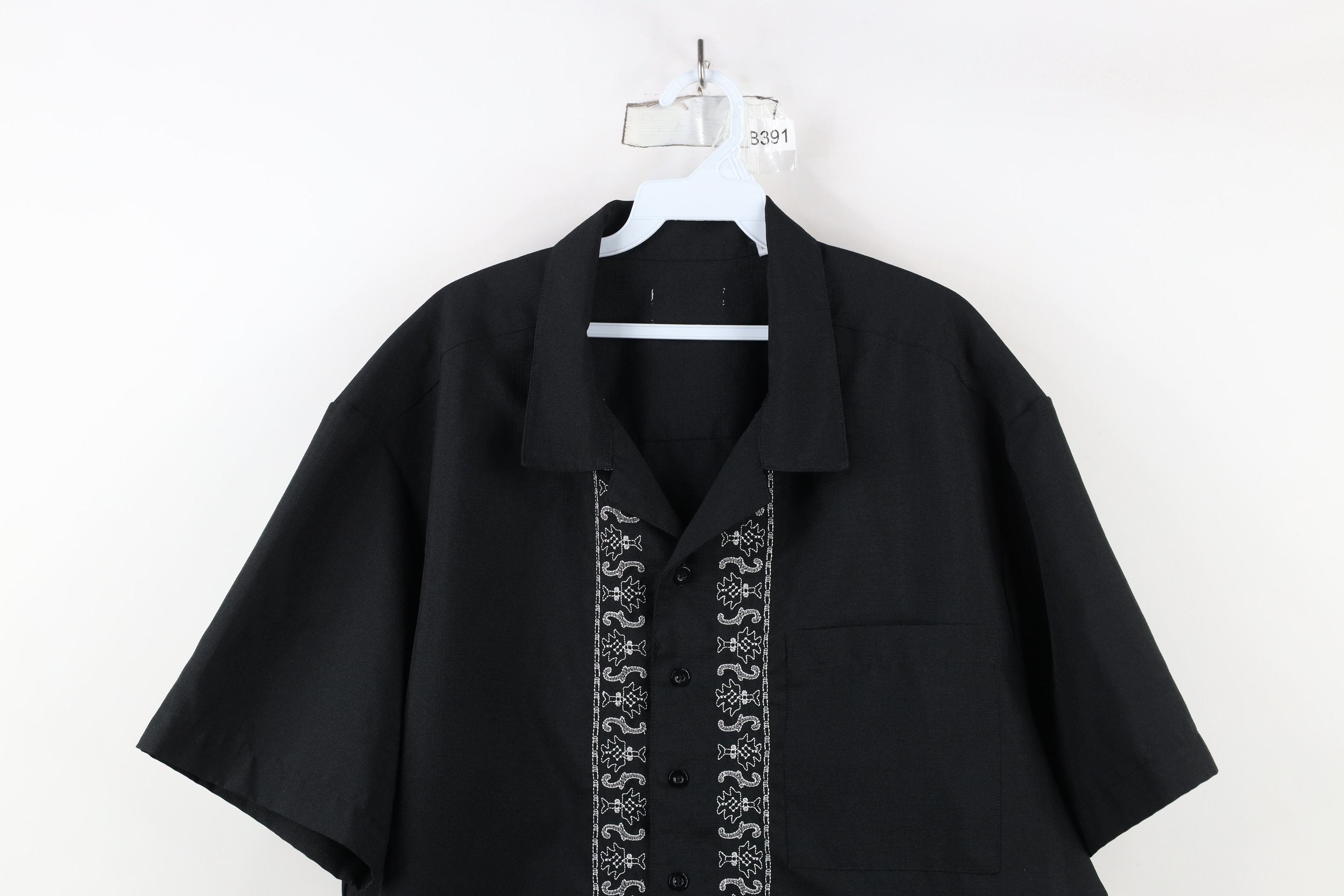 Vintage Vintage 90s Rockabilly Embroidered Short Sleeve Button Shirt Size US XXL / EU 58 / 5 - 2 Thumbnail