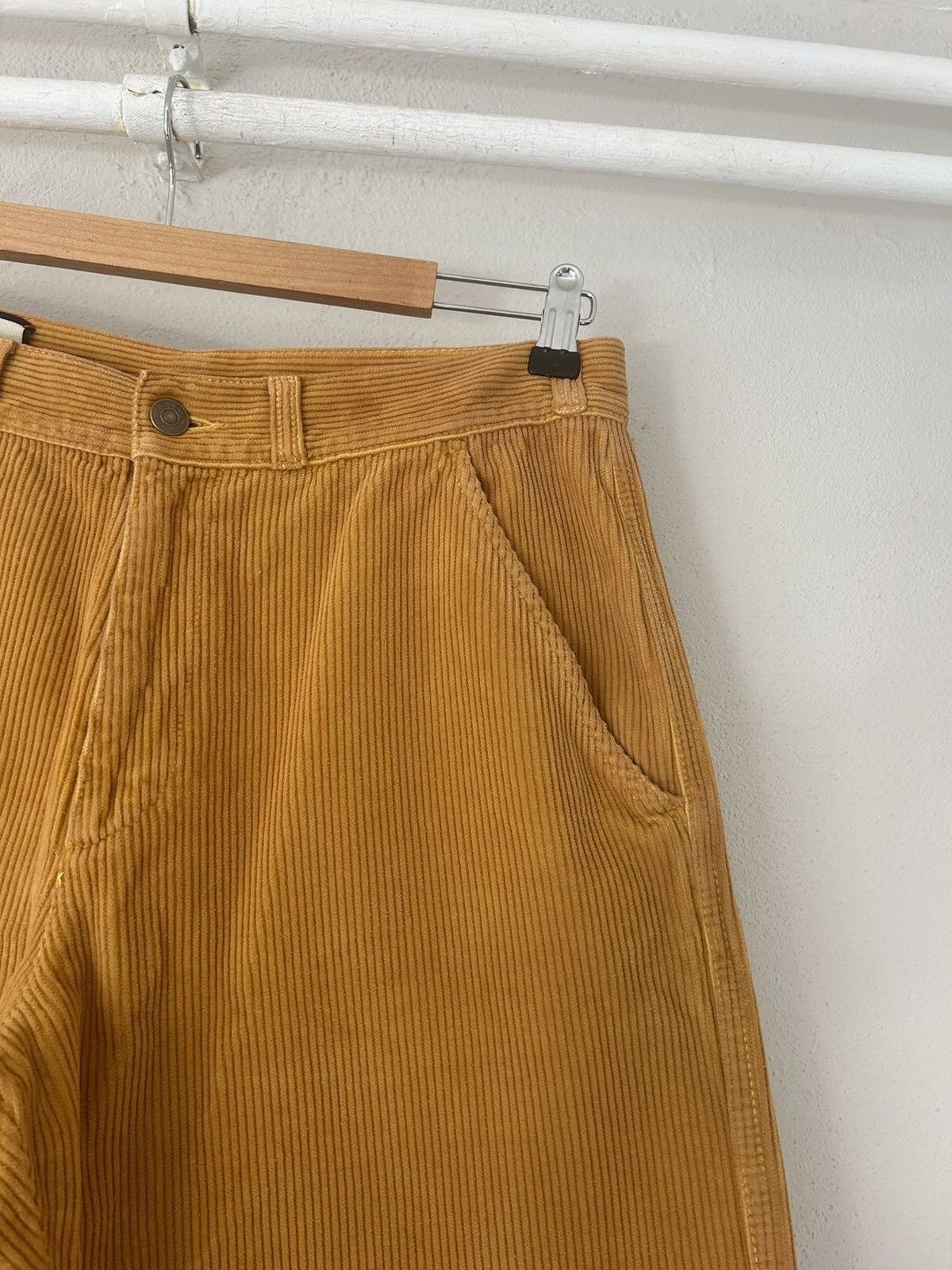 Gucci Used Look Cropped Corduroy Pants Size US 34 / EU 50 - 4 Thumbnail