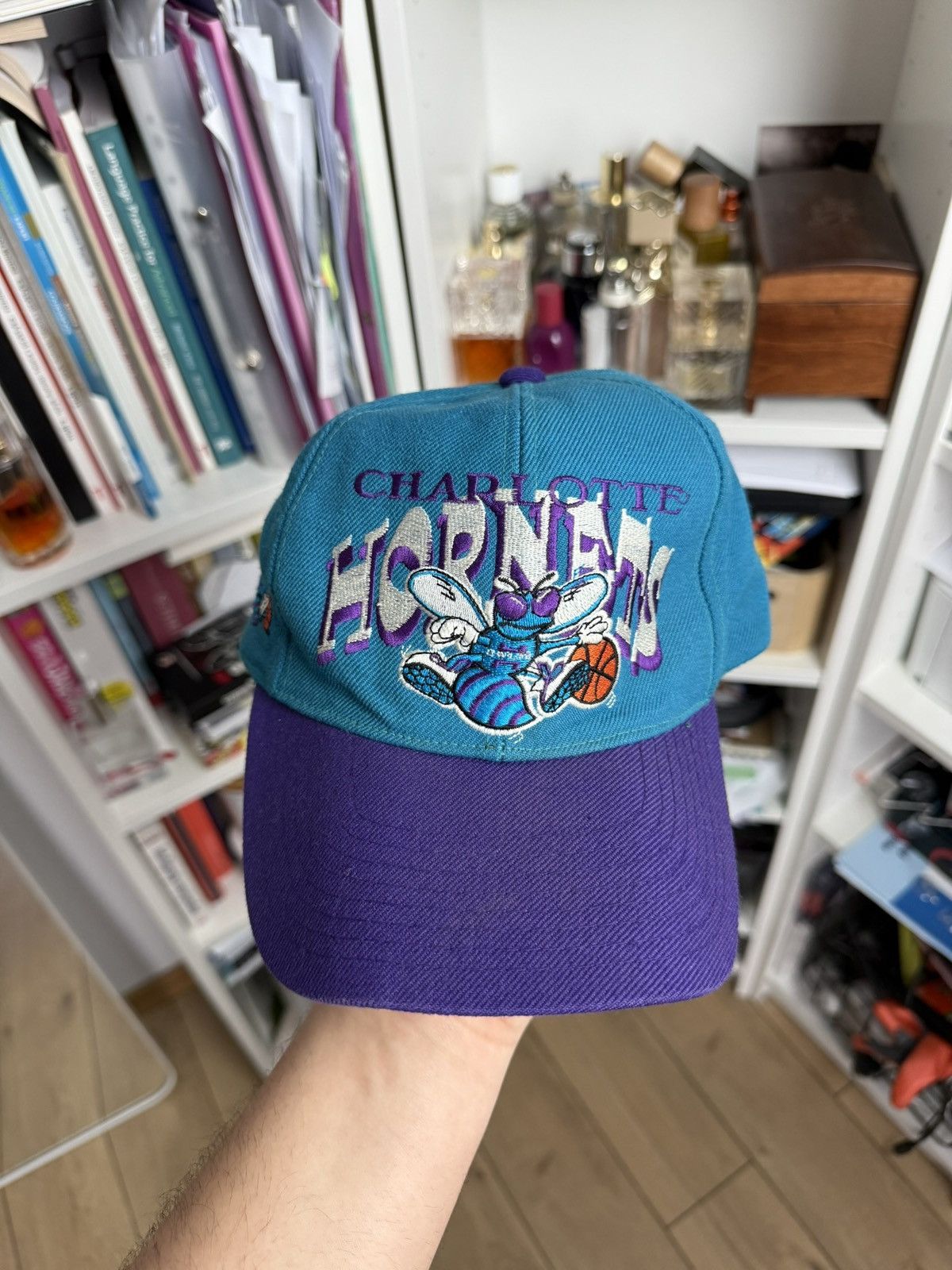 Vintage 90s Charlotte Hornets Nba wool cap hat leather y2k