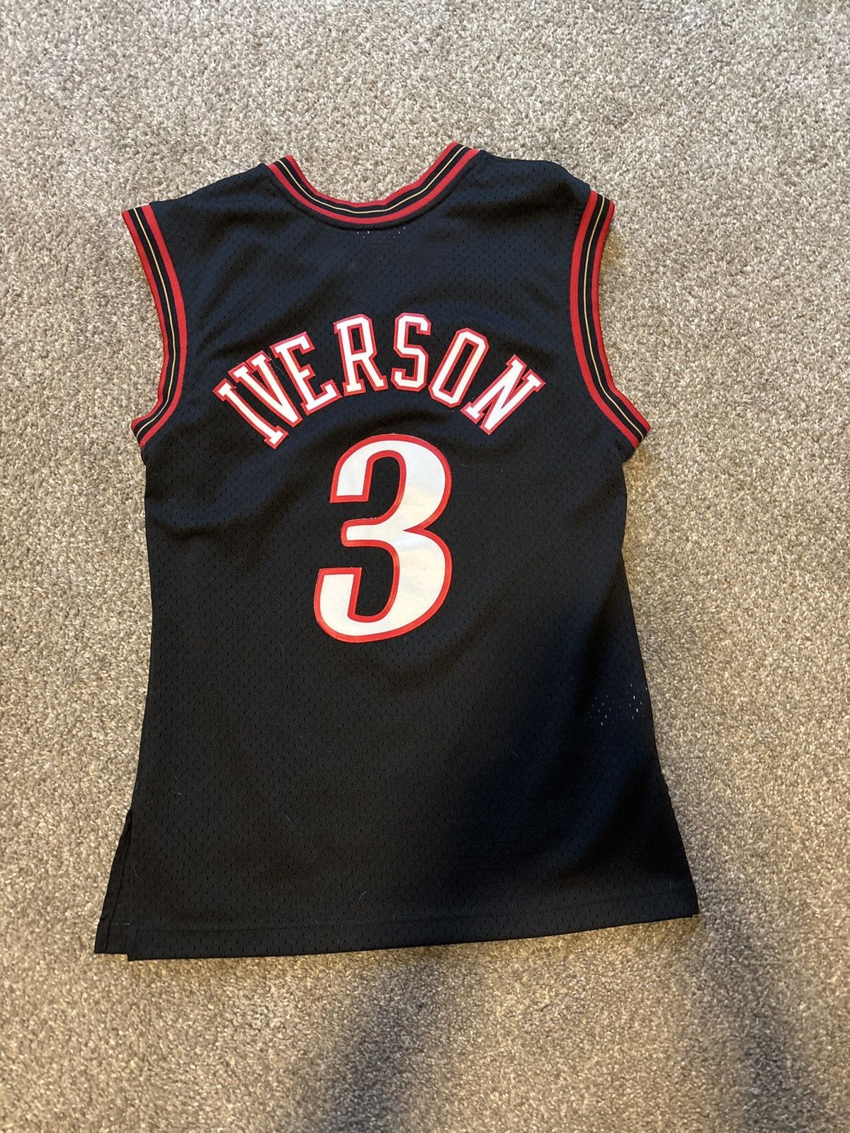 Mitchell & Ness Allen iverson 76ers jersey Size US S / EU 44-46 / 1 - 2 Thumbnail