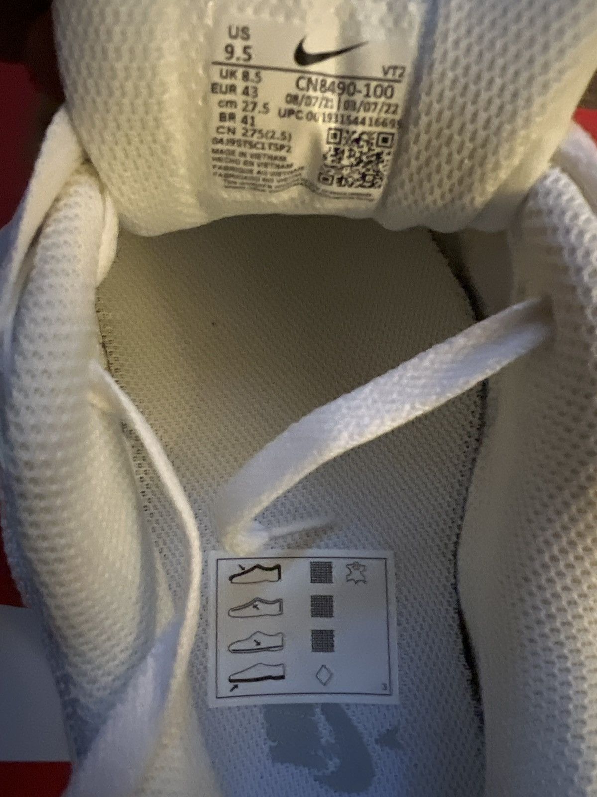 Nike Air Max 90 Size US 9.5 / EU 42-43 - 6 Thumbnail