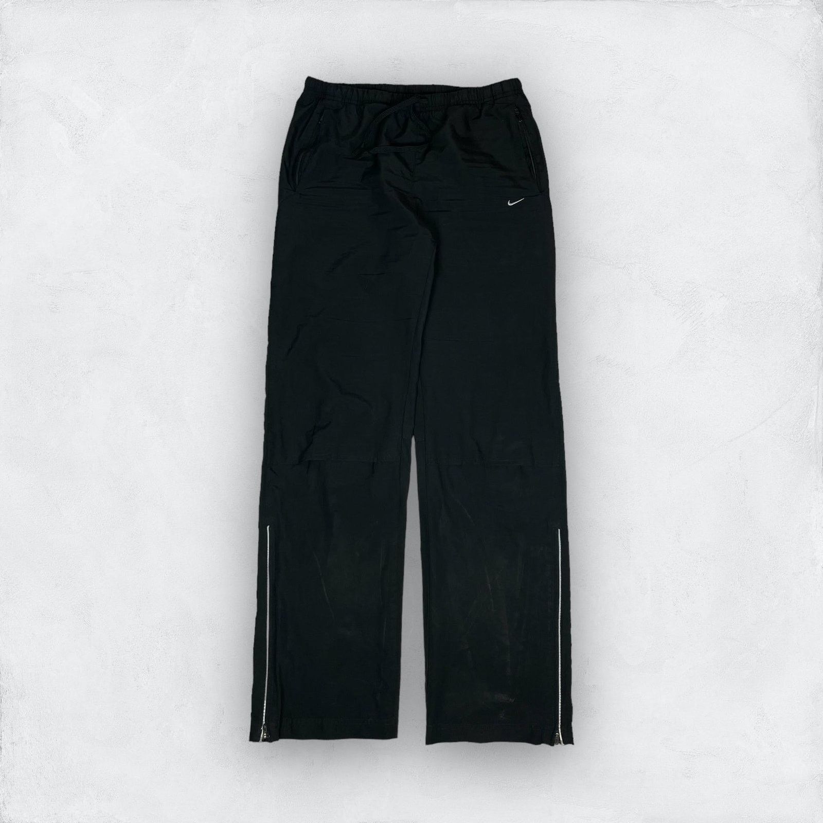 Nike × Vintage Nike Women's Black Logo Drawstring Ankle Zip Pants XS Size 30" / US 8 / IT 44 - 1 Thumbnail