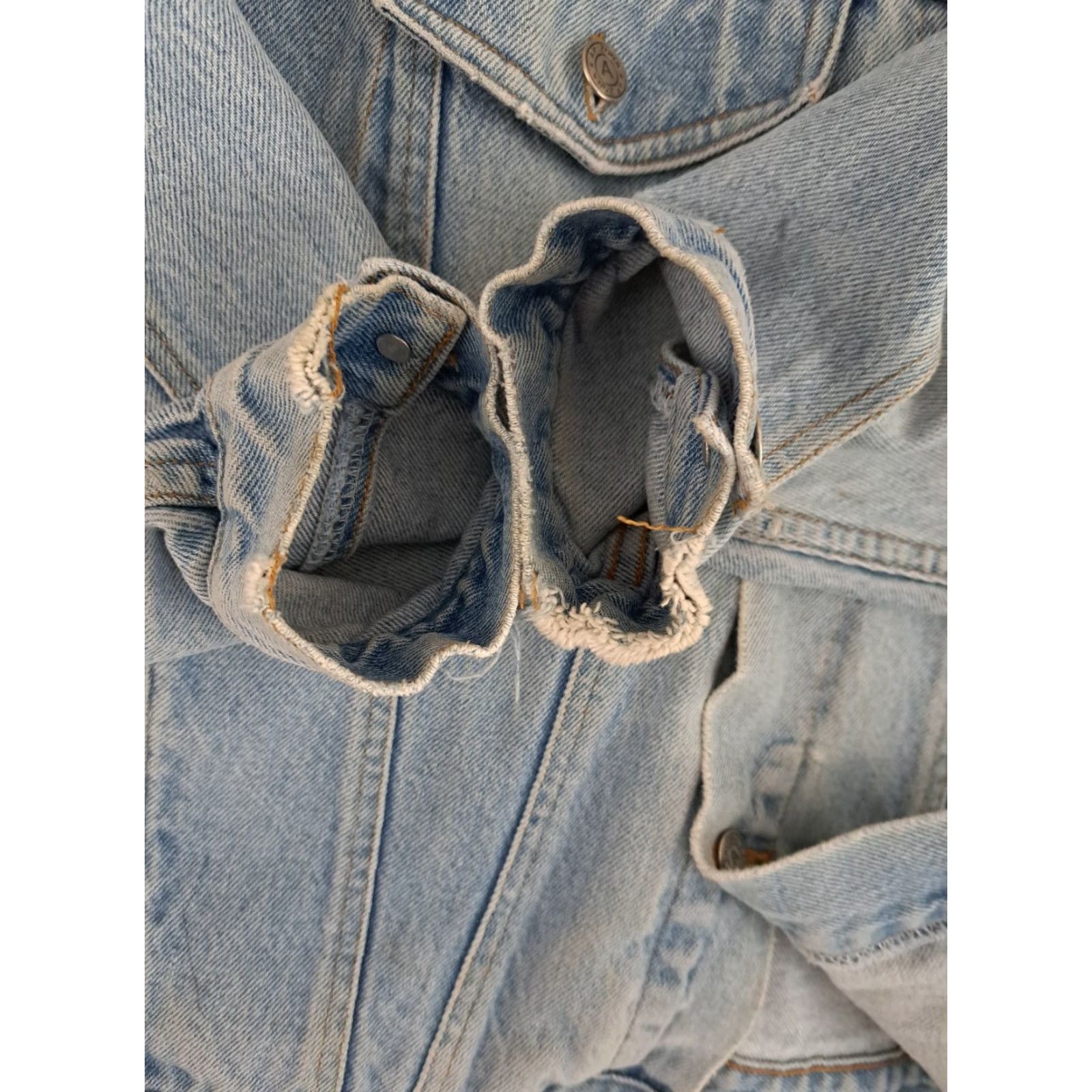 Vintage VINTAGE Arizona Jeans Jacket Blue Denim XL Womens 1990s Casual Look Biker Frayed Cuffs Size 40" / US 18 - 4 Thumbnail