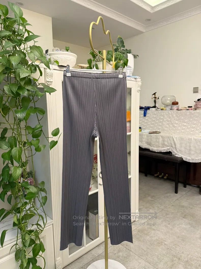 Issey Miyake Issey Miyake Dark Gray Straight - Leg Pants (SF Express Fr Size 31" - 2 Thumbnail