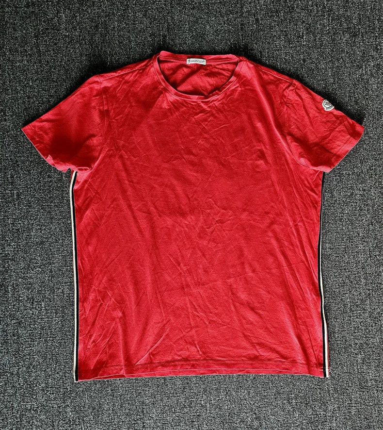 Moncler Moncler Men's Red Short Sleeve T-Shirt-yf Size US L / EU 52-54 / 3 - 1 Thumbnail