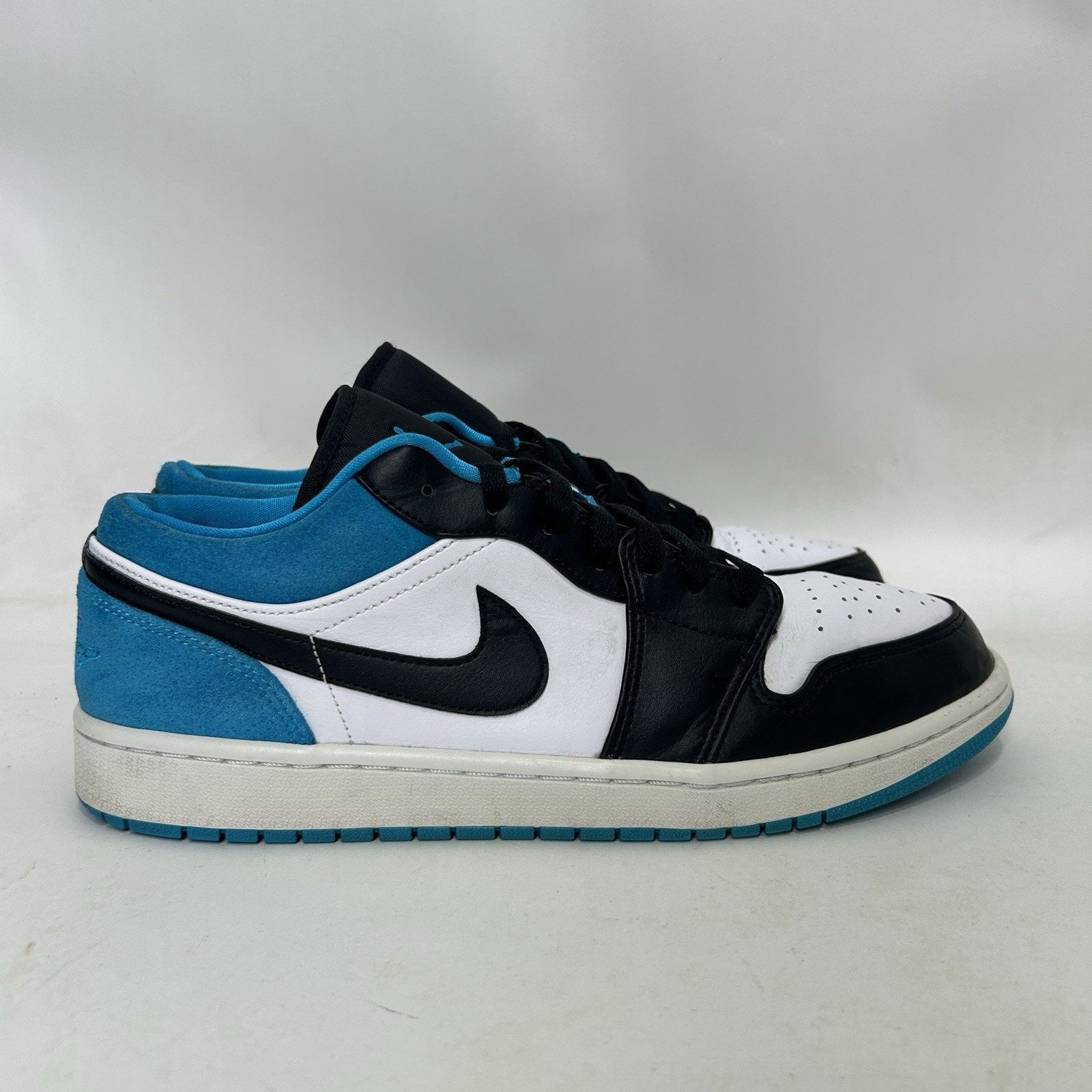 Jordan Brand Nike Air Jordan 1 Low SE “Laser Blue” Size US 12 / EU 45 - 4 Thumbnail