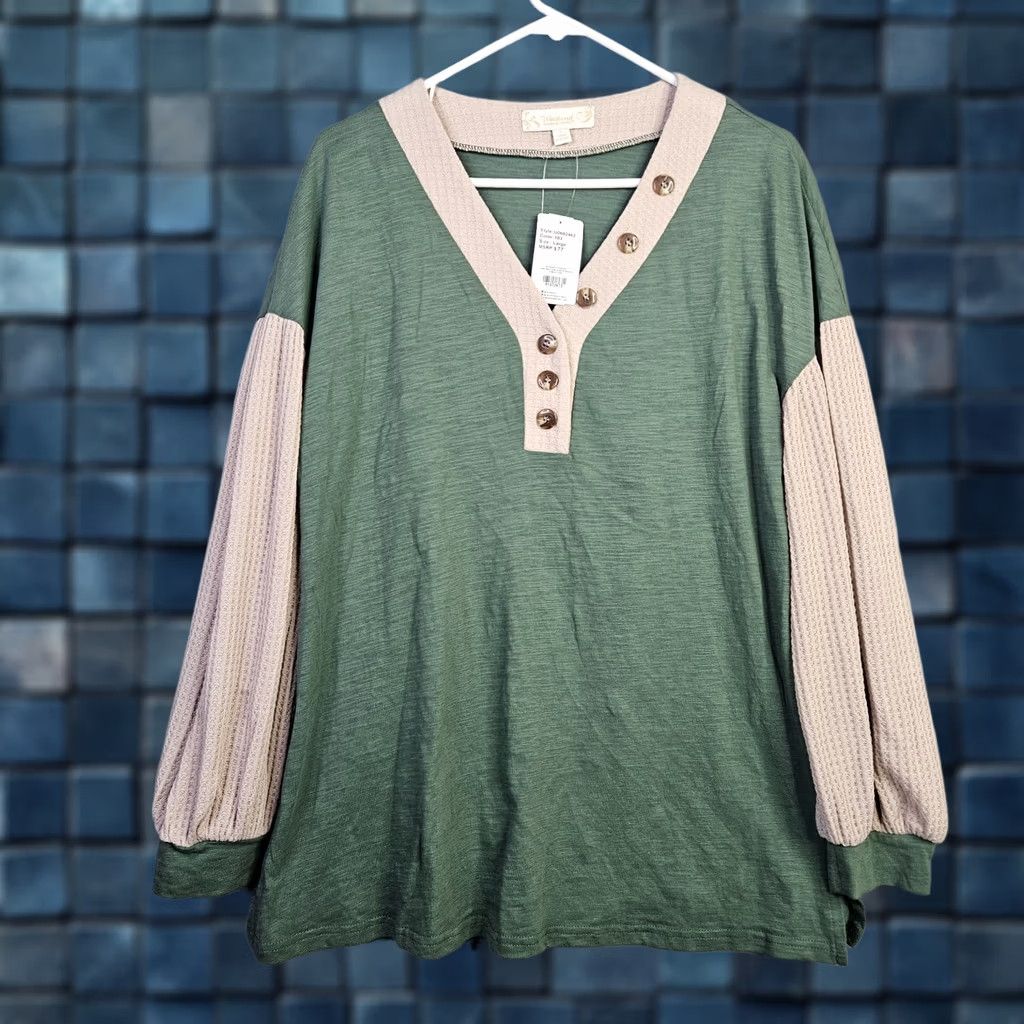 Vintage Suzanne Betro Women’s Green Beige Waffle Knit Sleeve Top L NEW Cotton Blend Spandex Regular V-Neck Pullover Long Sleeve Casual Shirt Size L / US 10 / IT 46 - 1 Thumbnail
