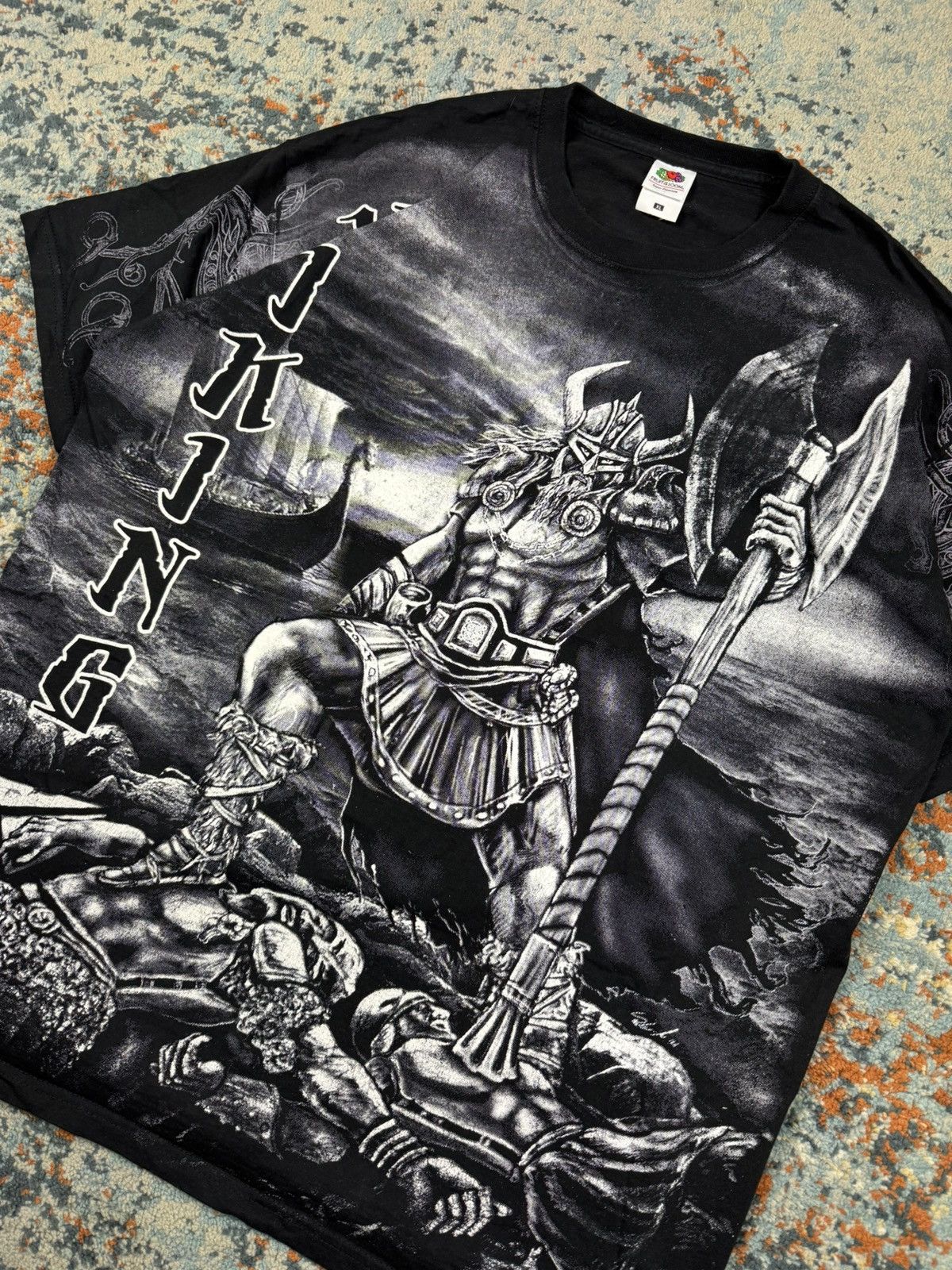 Vintage Vintage 00s crazy Viking all over print tee Size US XL / EU 56 / 4 - 5 Thumbnail