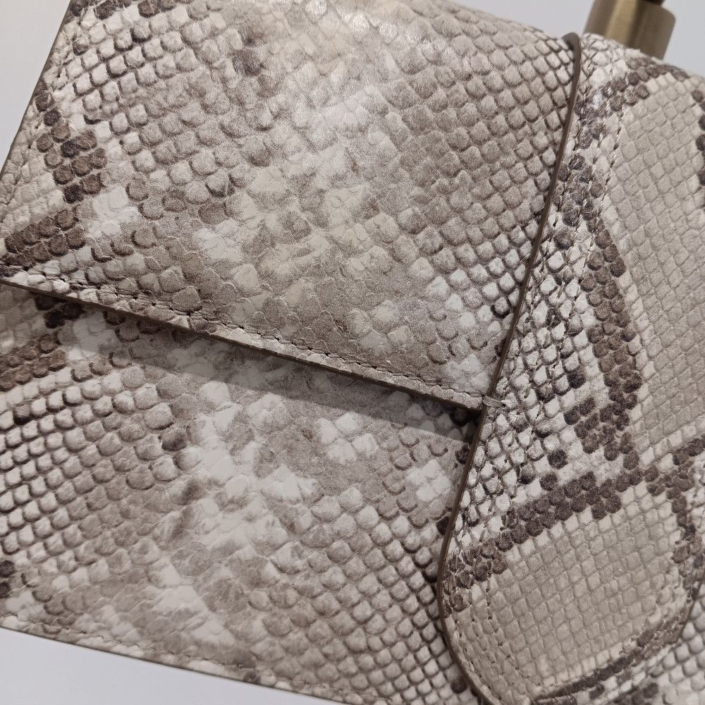 Jacquemus Jacquemus Le Grand Bambino Snake-Embossed Crossbody Bag Size ONE SIZE - 10 Thumbnail