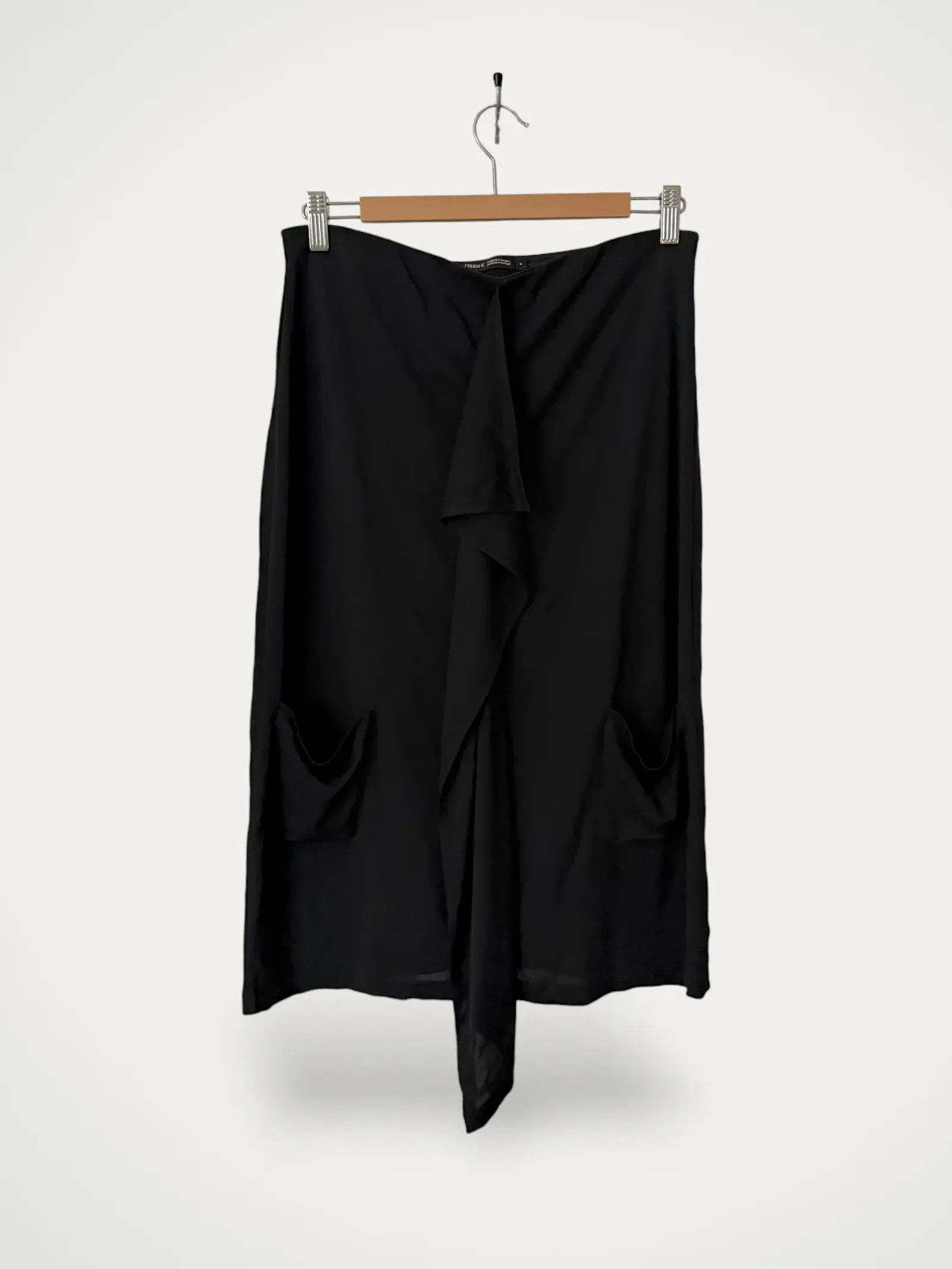 Filippa K Filippa K Skirt Size 28" / US 6 / IT 42 - 1 Thumbnail