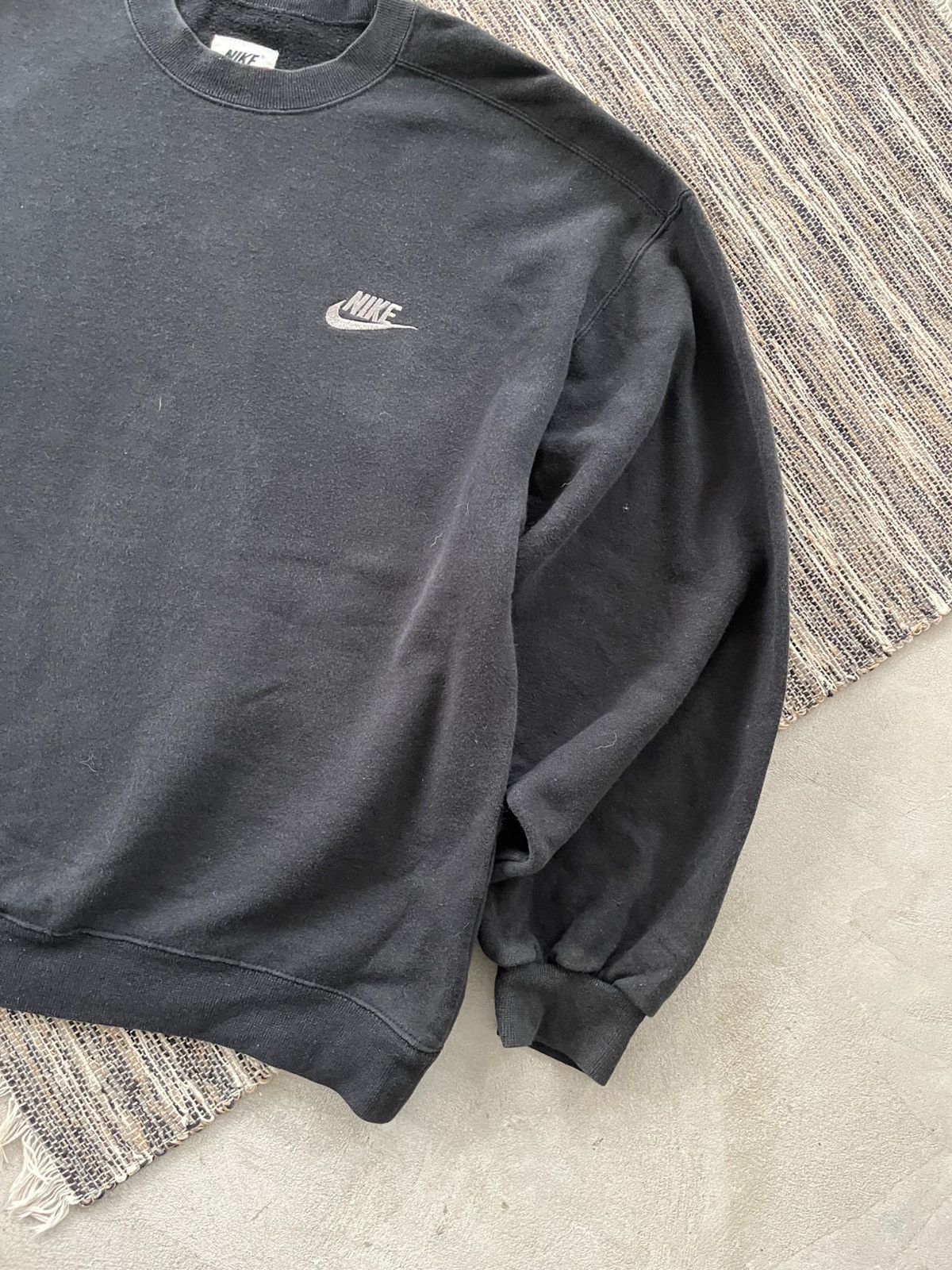Nike 90s Vintage Nike Faded Black Boxy Fit sk8 blank Sweatshirt Size US L / EU 52-54 / 3 - 5 Thumbnail