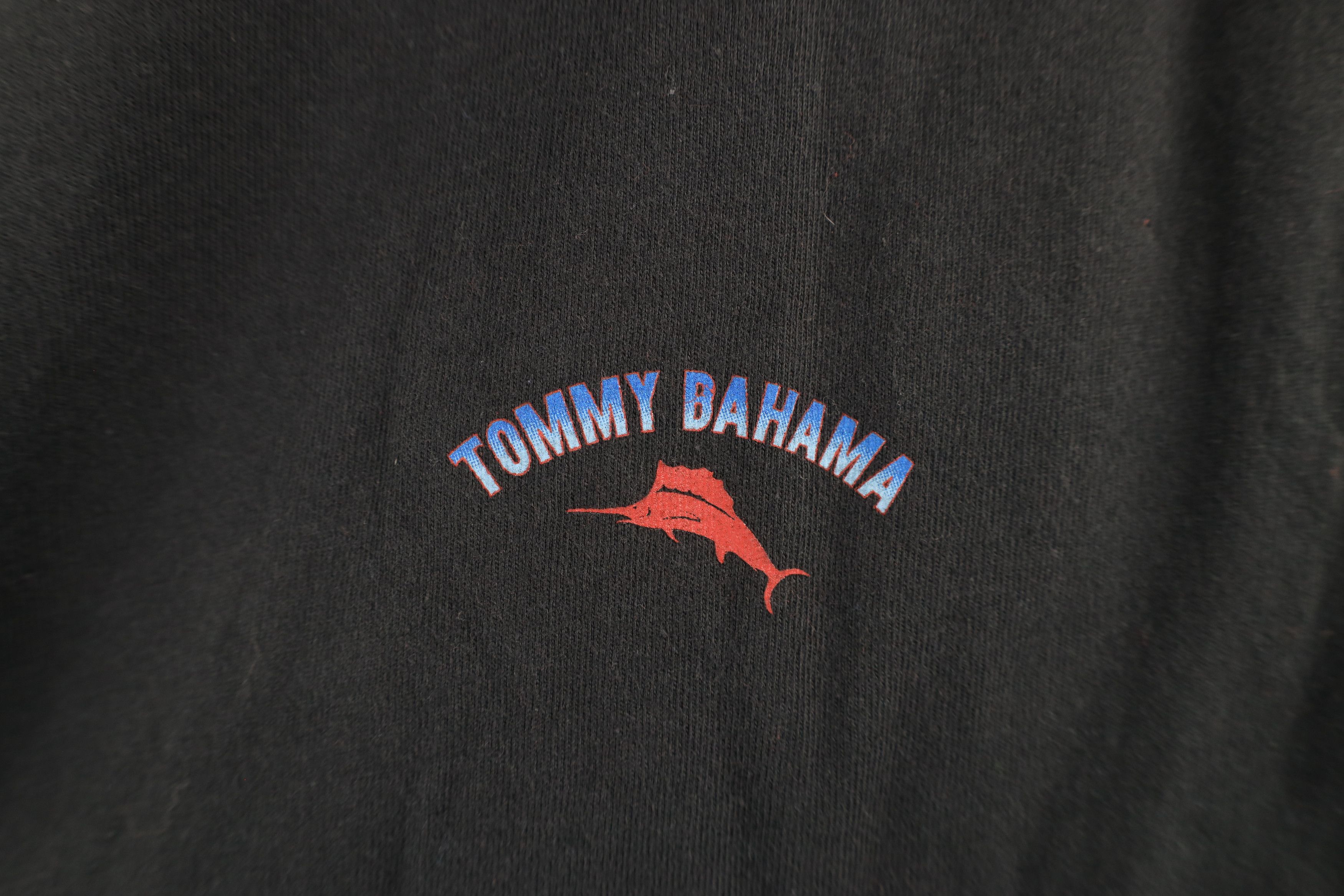 Tommy Bahama × Vintage Vintage Y2K Tommy Bahama Relax Football Drink T-Shirt Gray Size US L / EU 52-54 / 3 - 4 Thumbnail