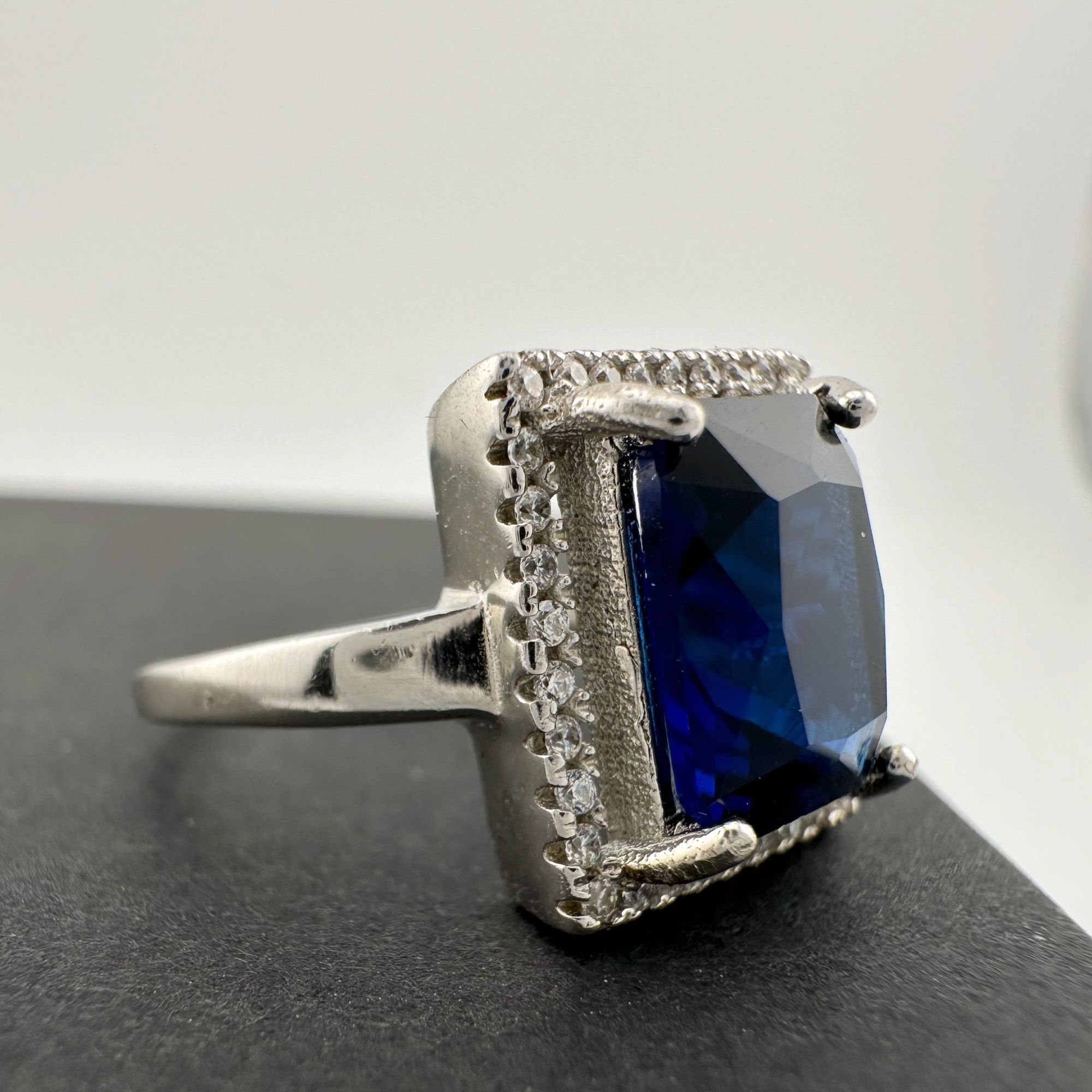 Other 4.10 Carat Lab Created Deep Blue & White Sapphire Ring Size Size ONE SIZE - 11 Thumbnail