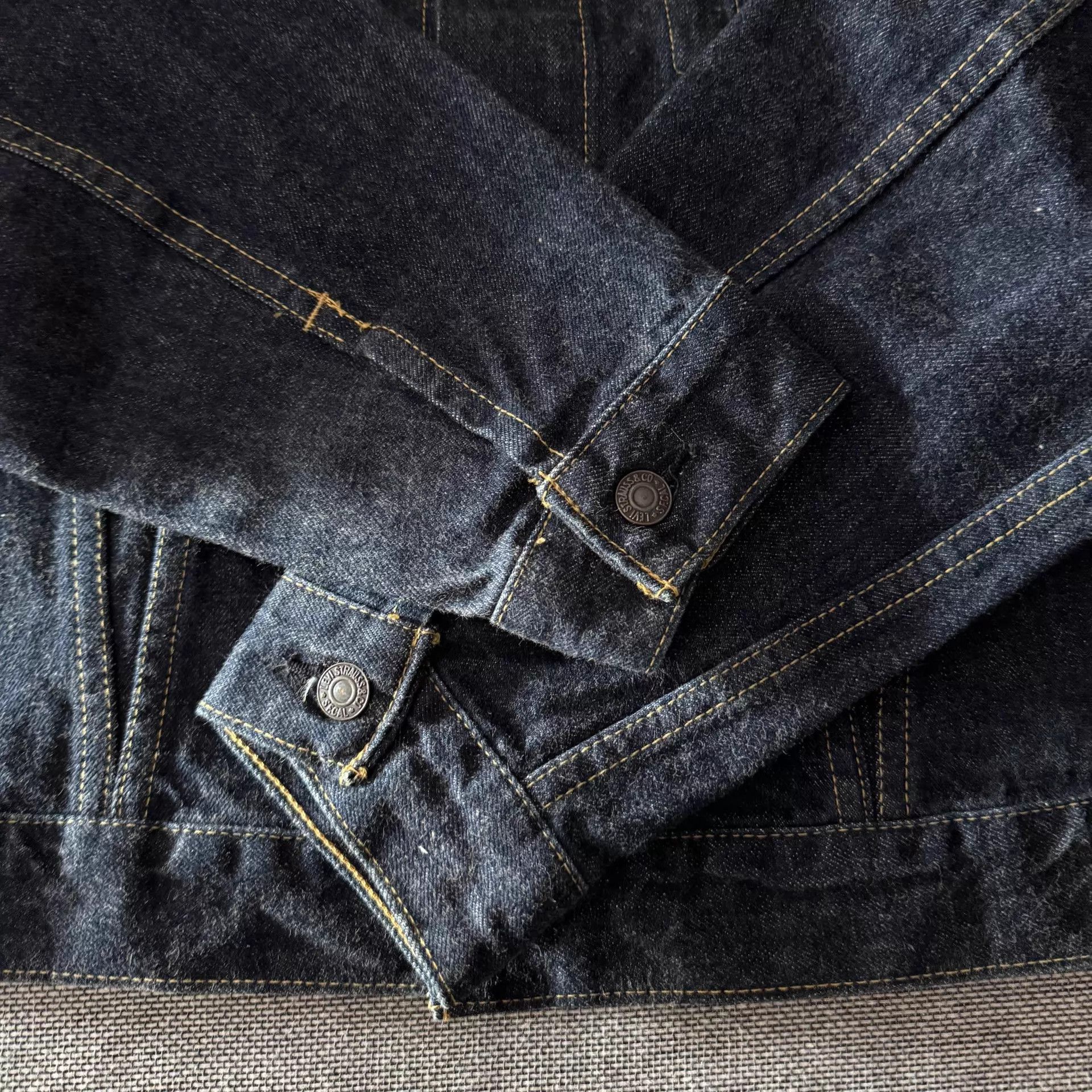 Levi's Levi's LVC 557 J09 Japanese Denim Jacket New Size US M / EU 48-50 / 2 - 6 Thumbnail