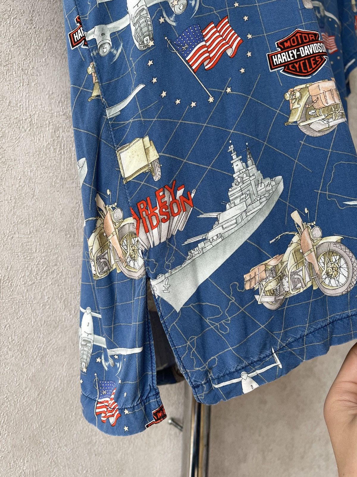 Harley Davidson 90s Harley Davidson Moto Tori Richard Hawaiian Shirt USA Size US L / EU 52-54 / 3 - 9 Thumbnail