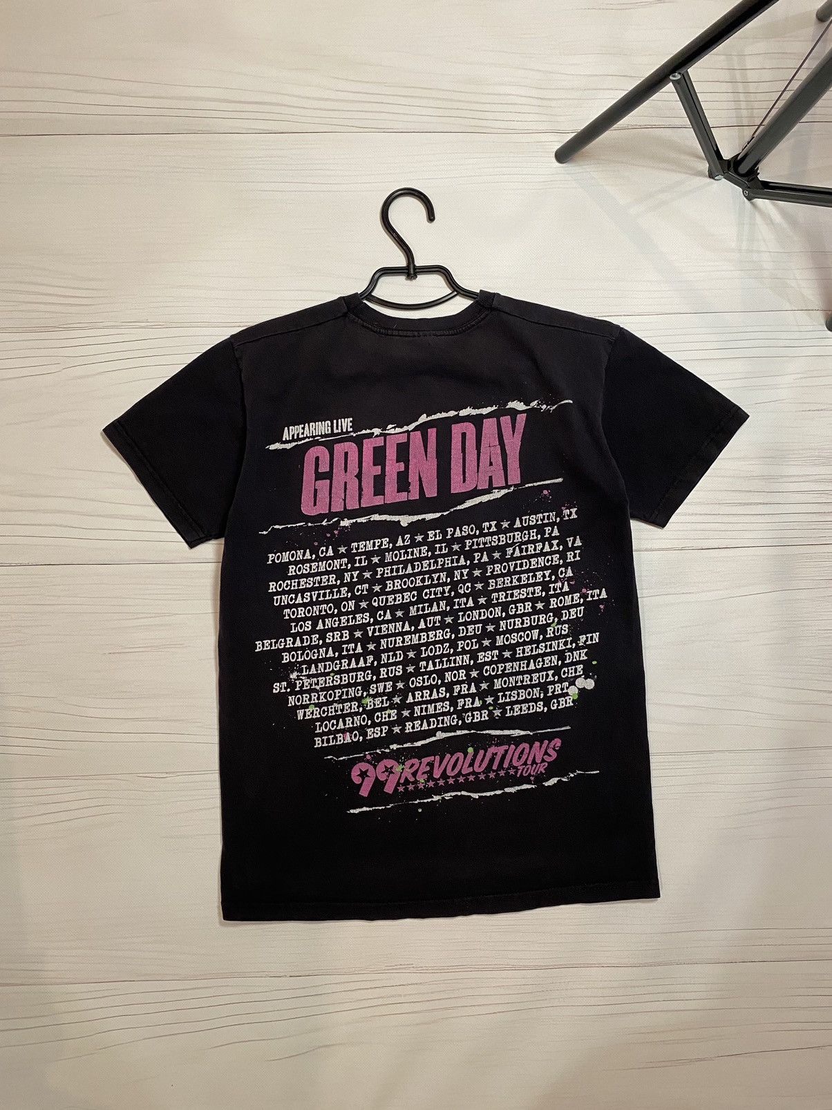 Band Tees Vintage Green day 99 revolutions tour fade y2k t shirt Size US S / EU 44-46 / 1 - 2 Thumbnail