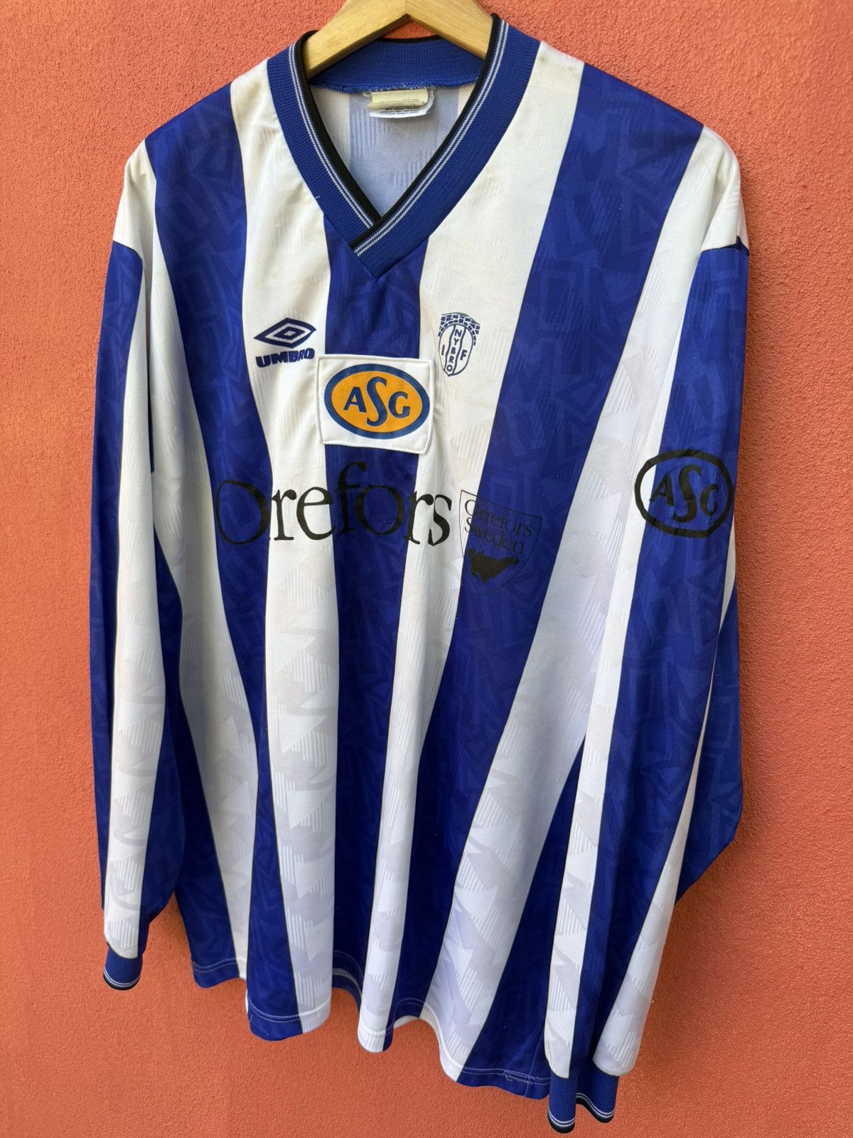 Umbro Nybro IF Matchworn x Number 6 Size US XL / EU 56 / 4 - 2 Thumbnail