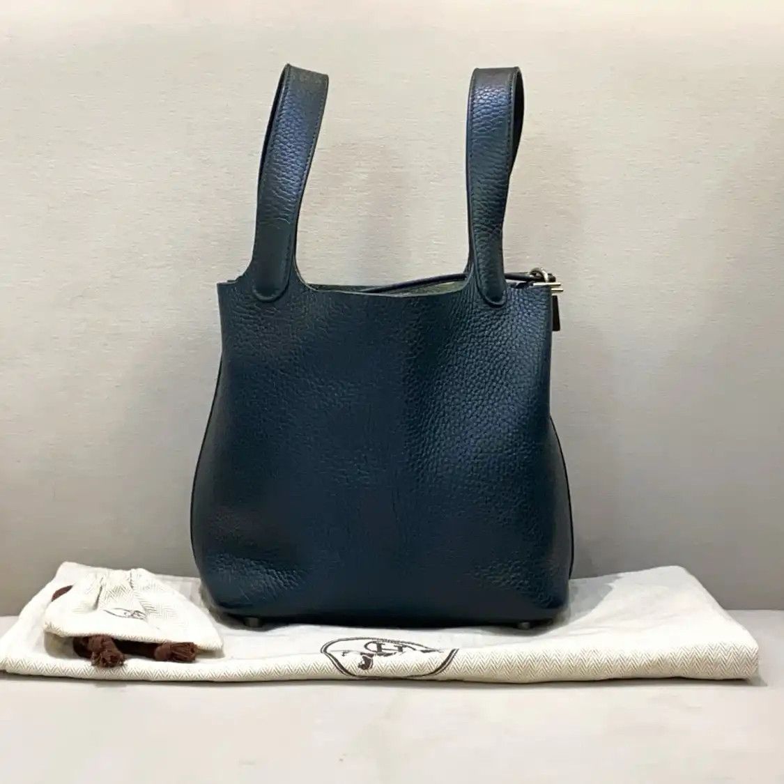 Hermes Hermes Picotin Lock 18 Vert Cypres Clemence cowhide leather picotin shoulder bag Size ONE SIZE - 1 Thumbnail