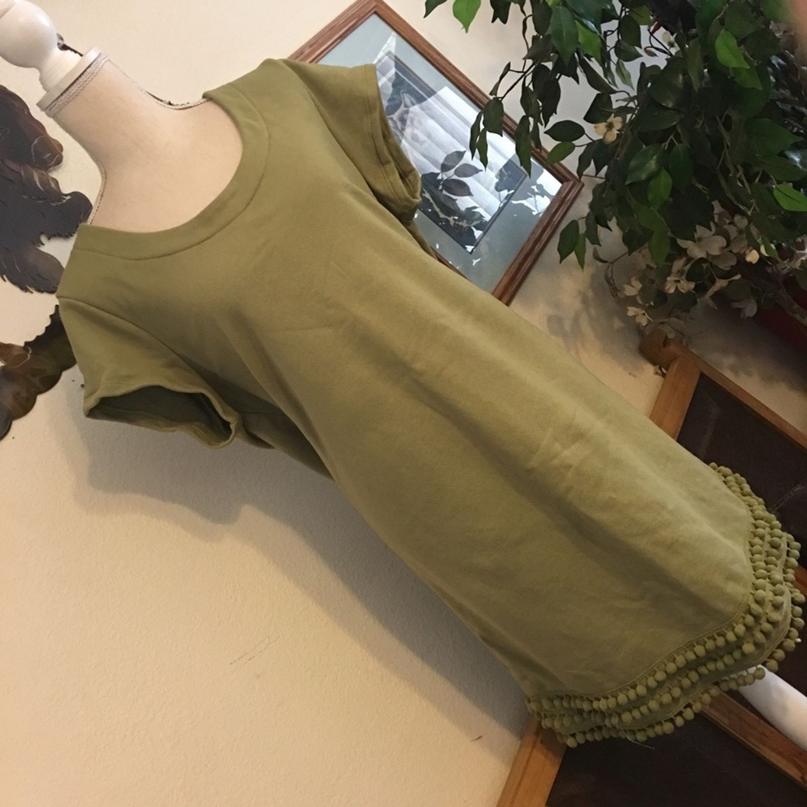 Isaac Mizrahi Isaac Mizrahi sage green Pom Pom hem tunic top Size ONE SIZE - 1 Thumbnail