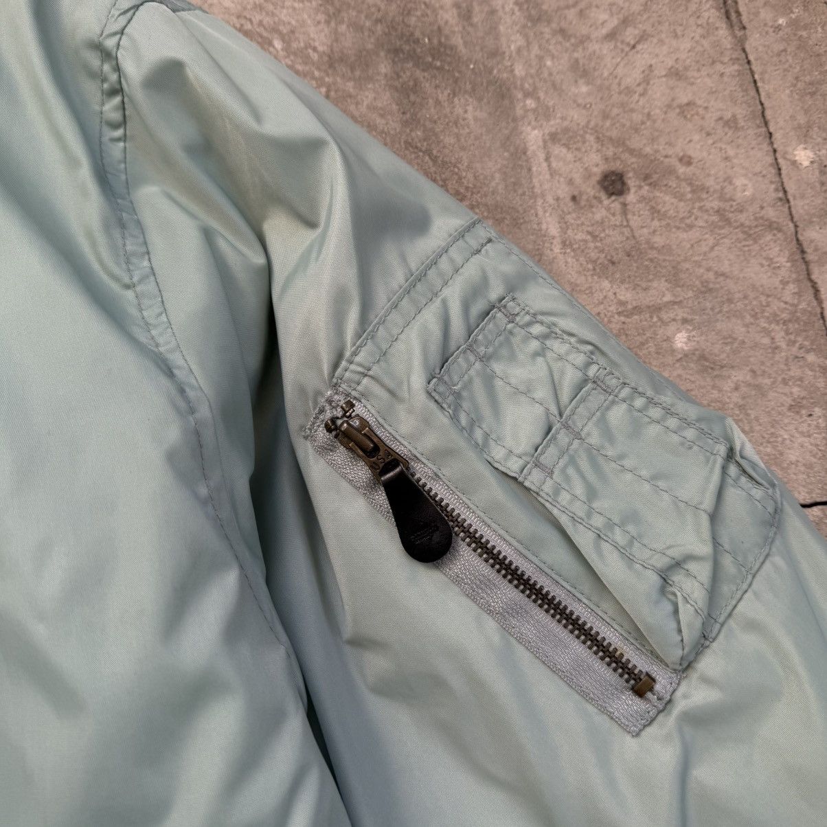 Schott Vintage contract US CWU-45/P Cold Weather Bomber Jacket Size US XL / EU 56 / 4 - 4 Thumbnail