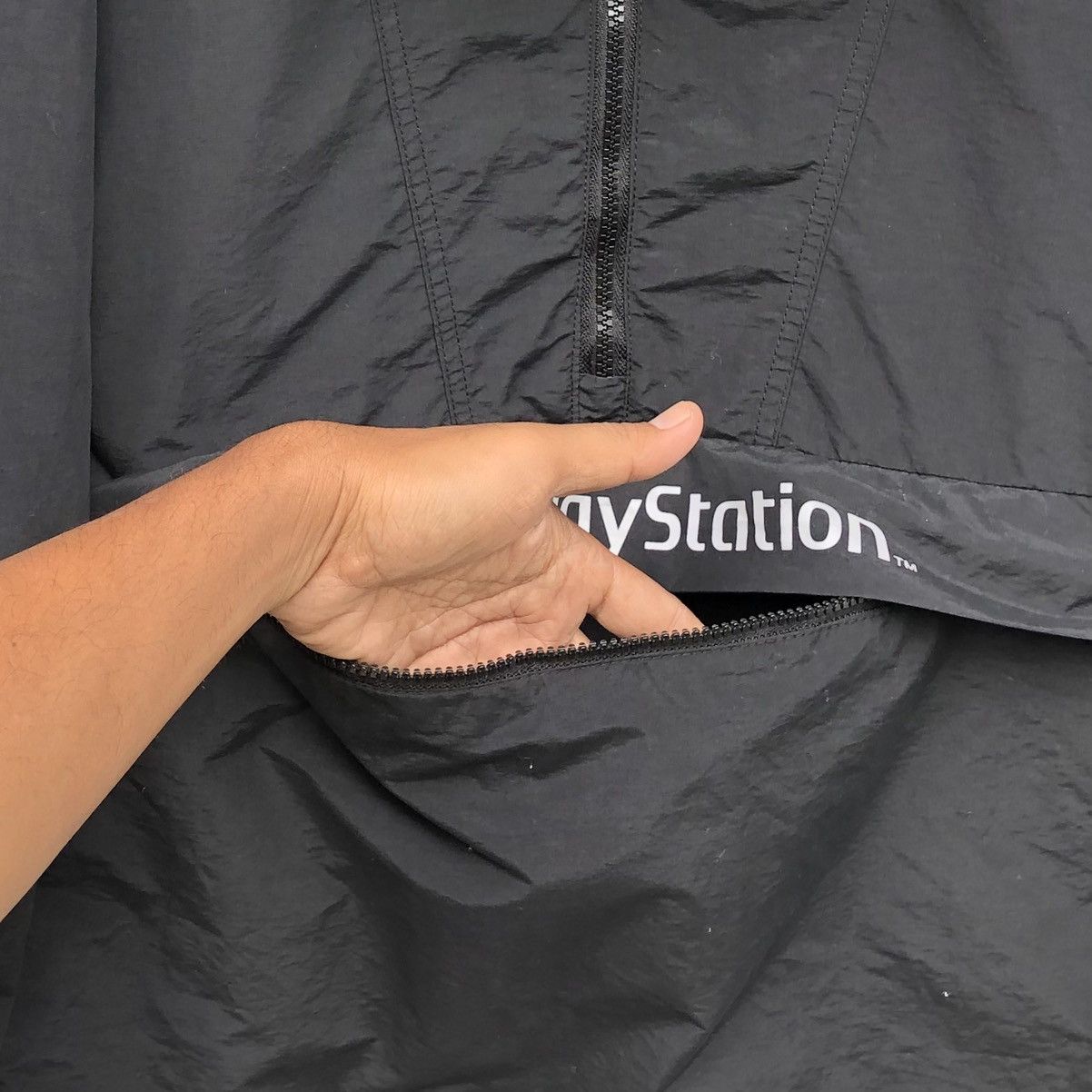 H&M H&M x PlayStation Nylon Half Zipper Jacket Size US L / EU 52-54 / 3 - 6 Thumbnail