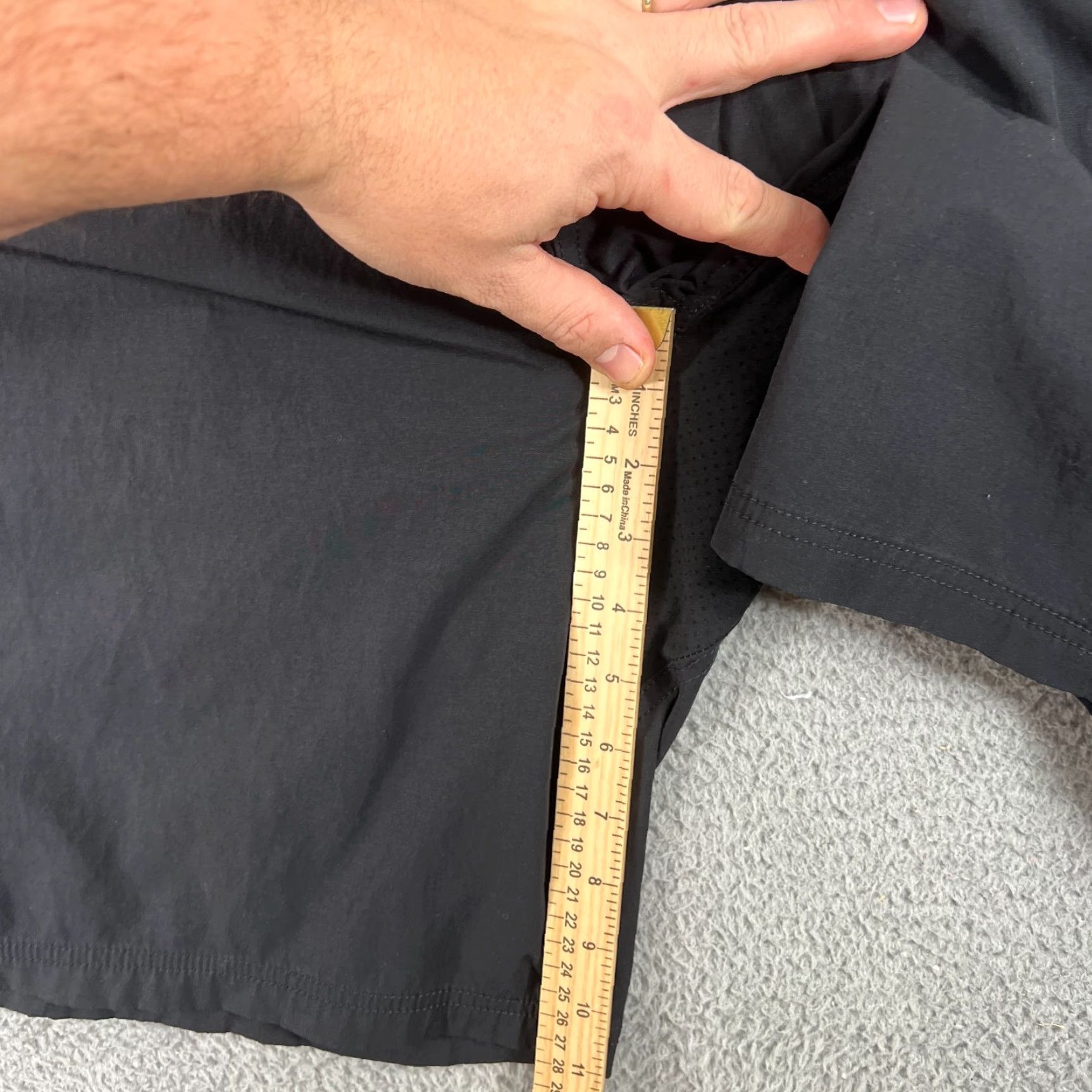 Vintage Huk Mens Cargo Shorts XL Black Canvas Pockets Outdoor Performance Utility Zip Pocket Navy Nautical Summer Spring Mens Size US 36 / EU 52 - 3 Thumbnail
